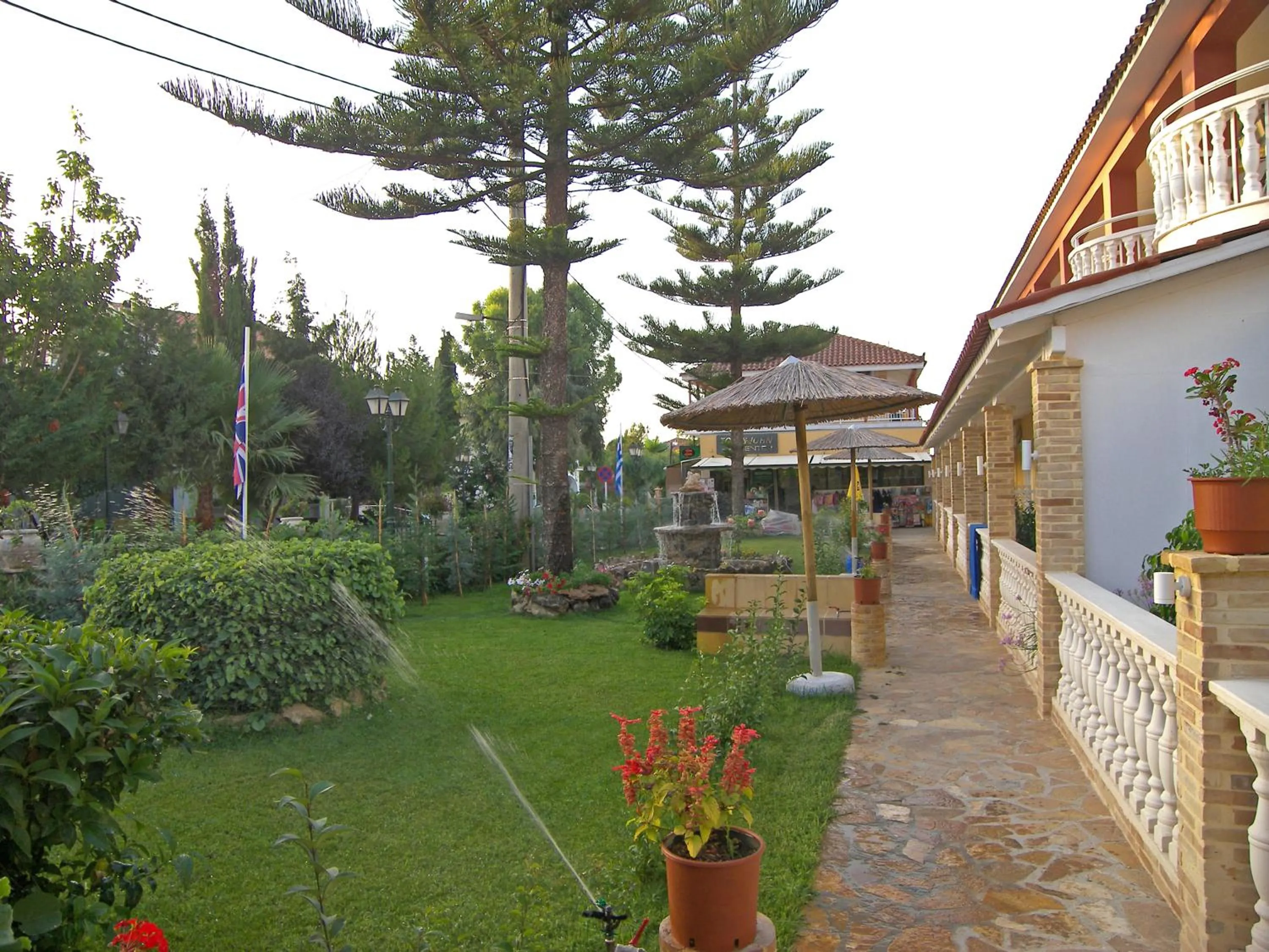 Property building in Tom & John Center