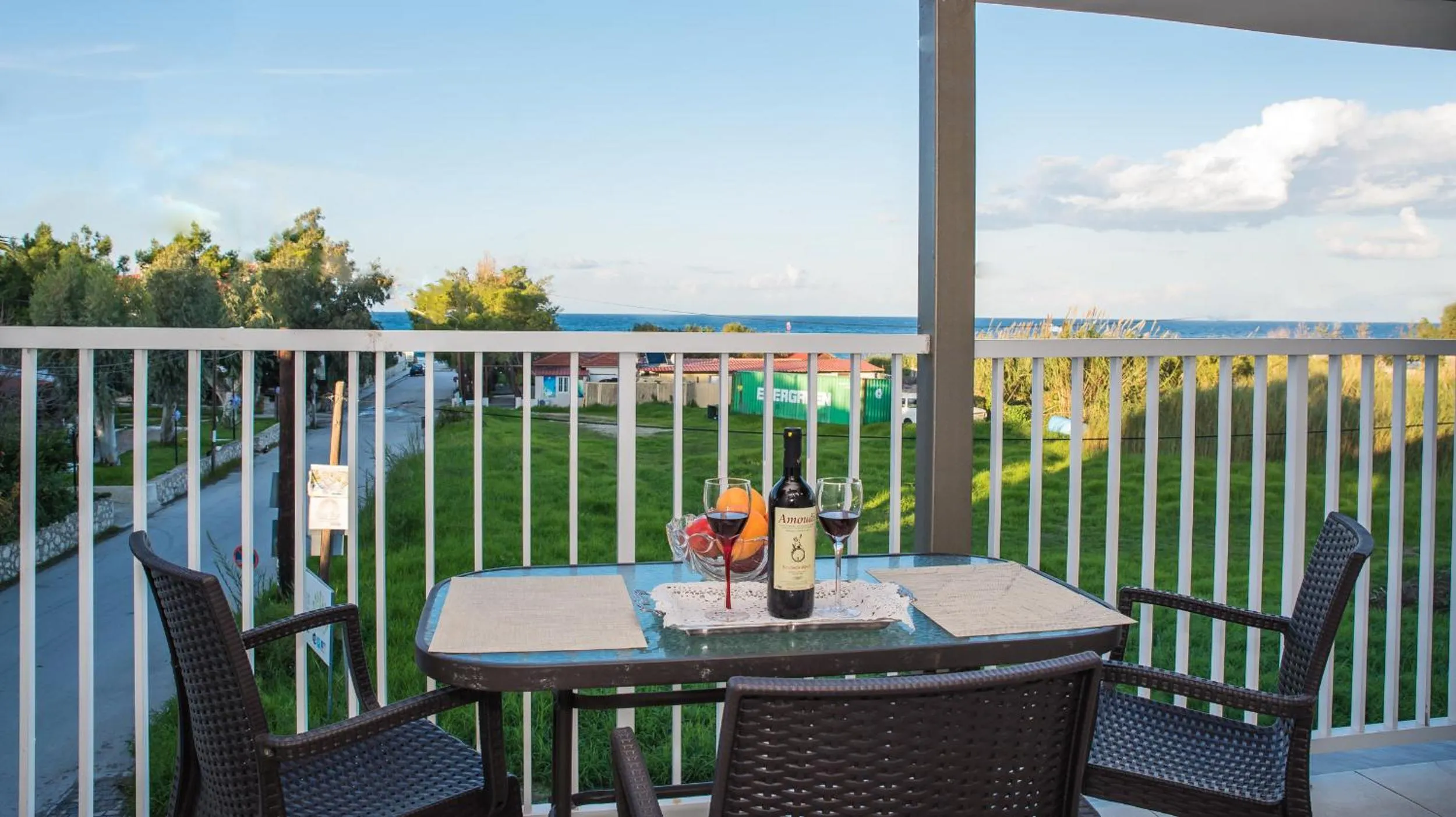 Balcony/Terrace in Tom & John Center