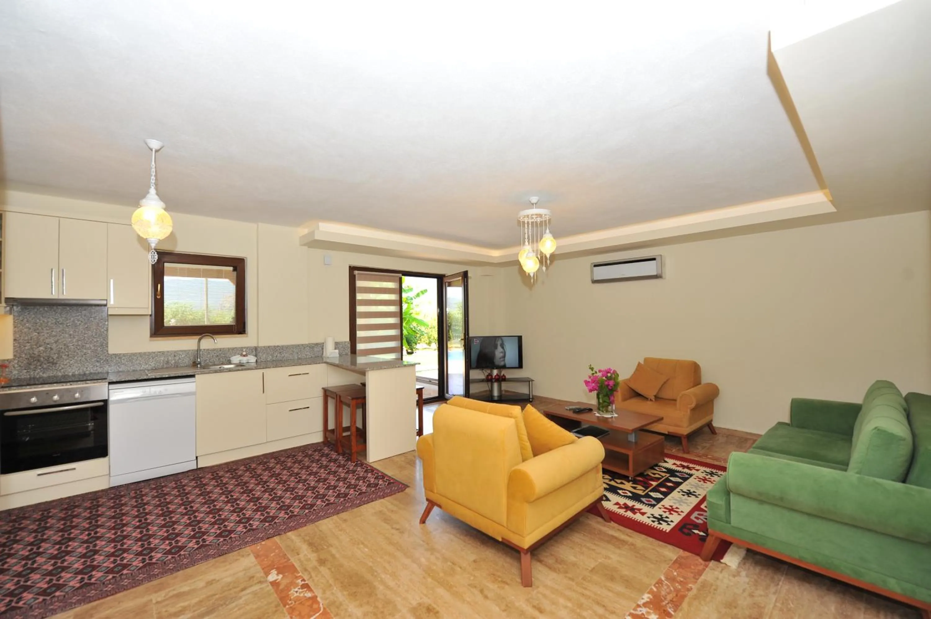 Kitchen or kitchenette in Grenadine Lodge