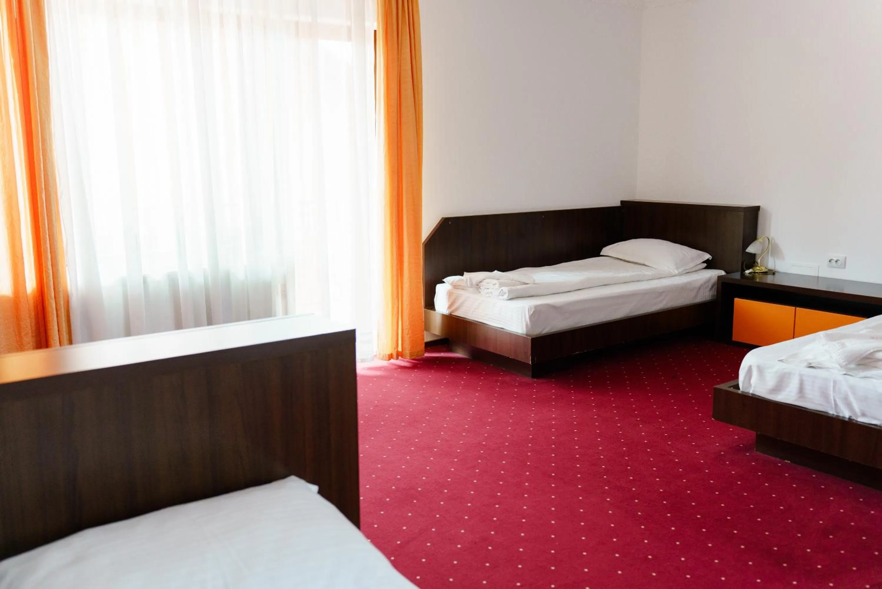 Bed in Complex Turistic Max International