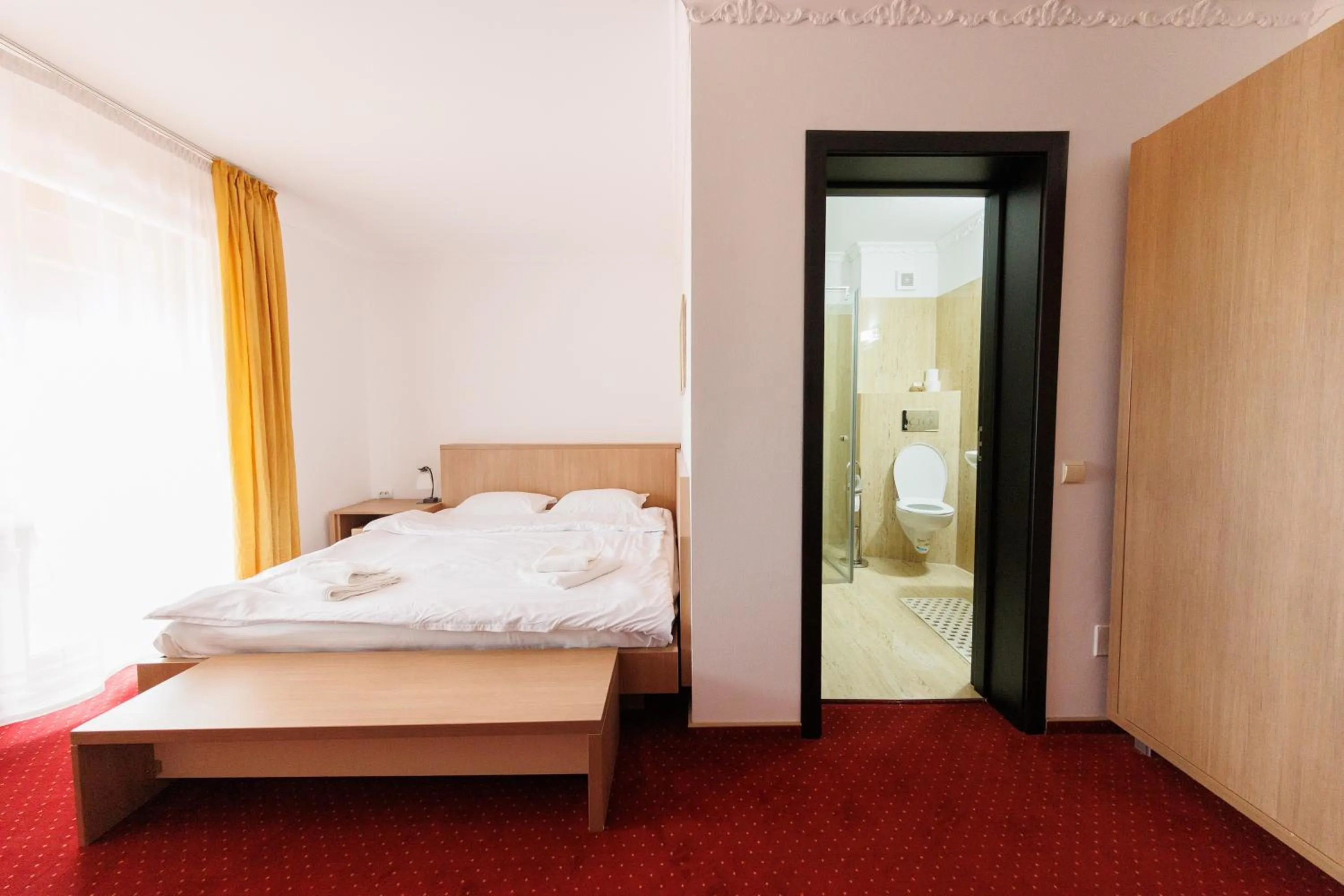 Bed in Complex Turistic Max International