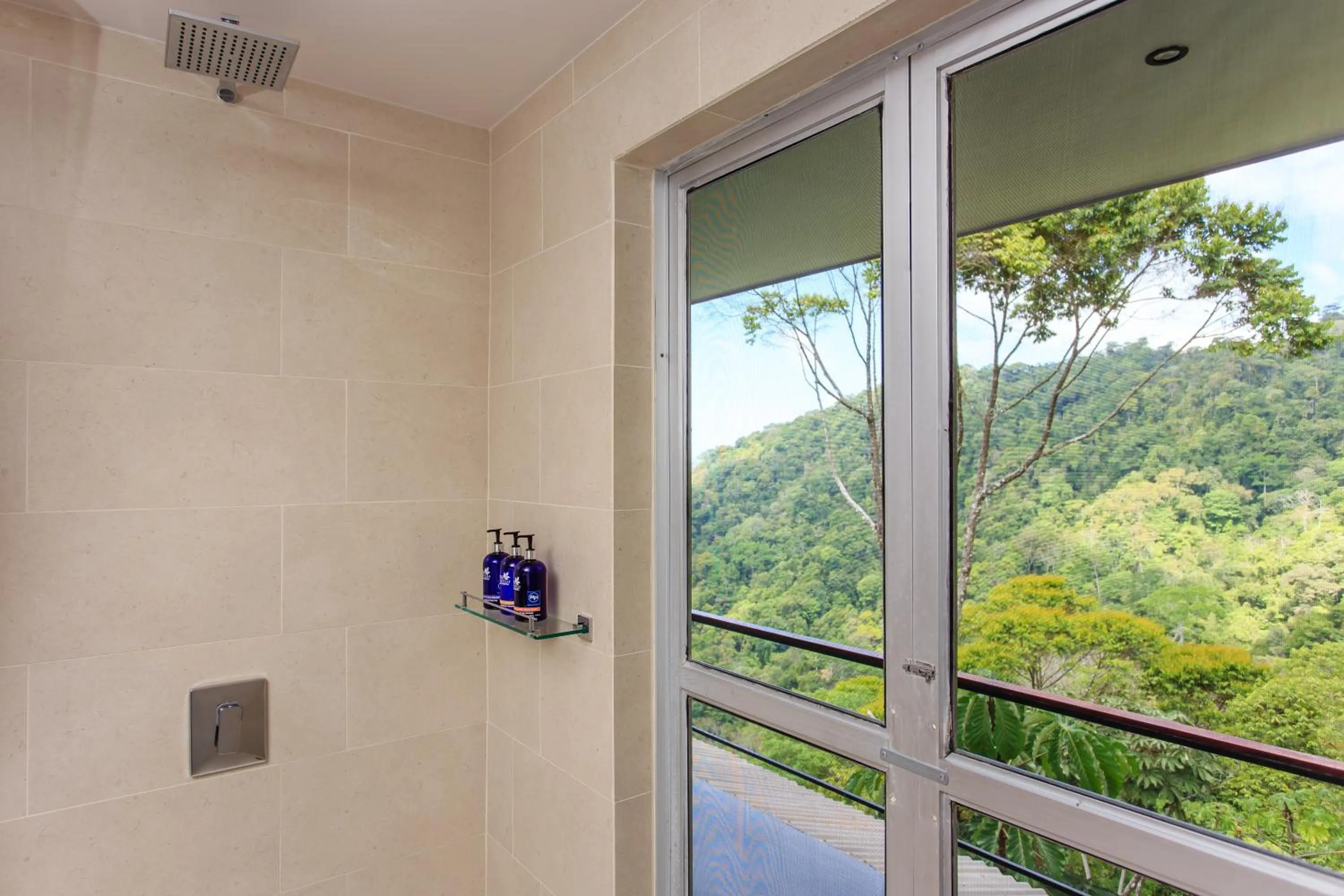Shower in Rancho Pacifico - Boutique Hotel for Adults