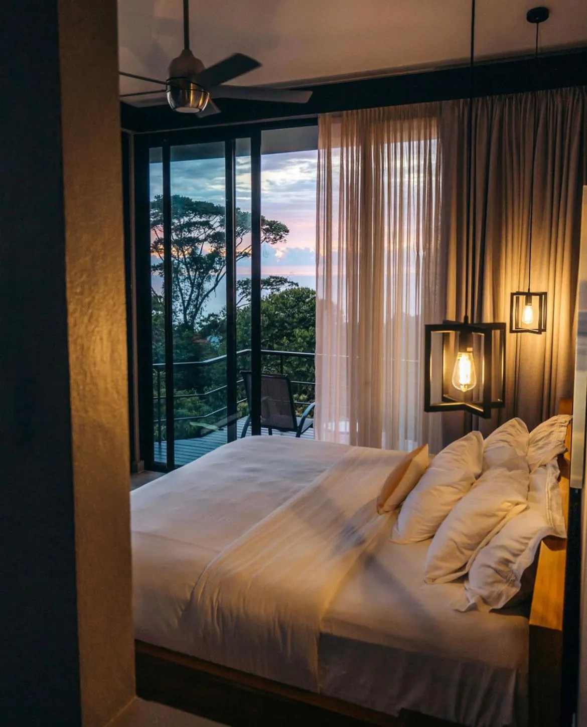 Bed in Rancho Pacifico - Boutique Hotel for Adults