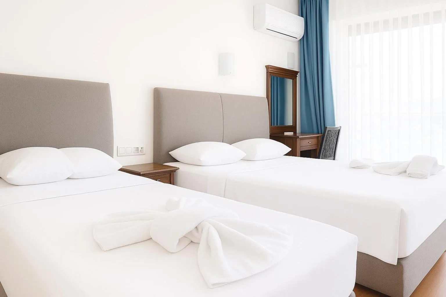 Photo of the whole room in CihanTürk Hotel