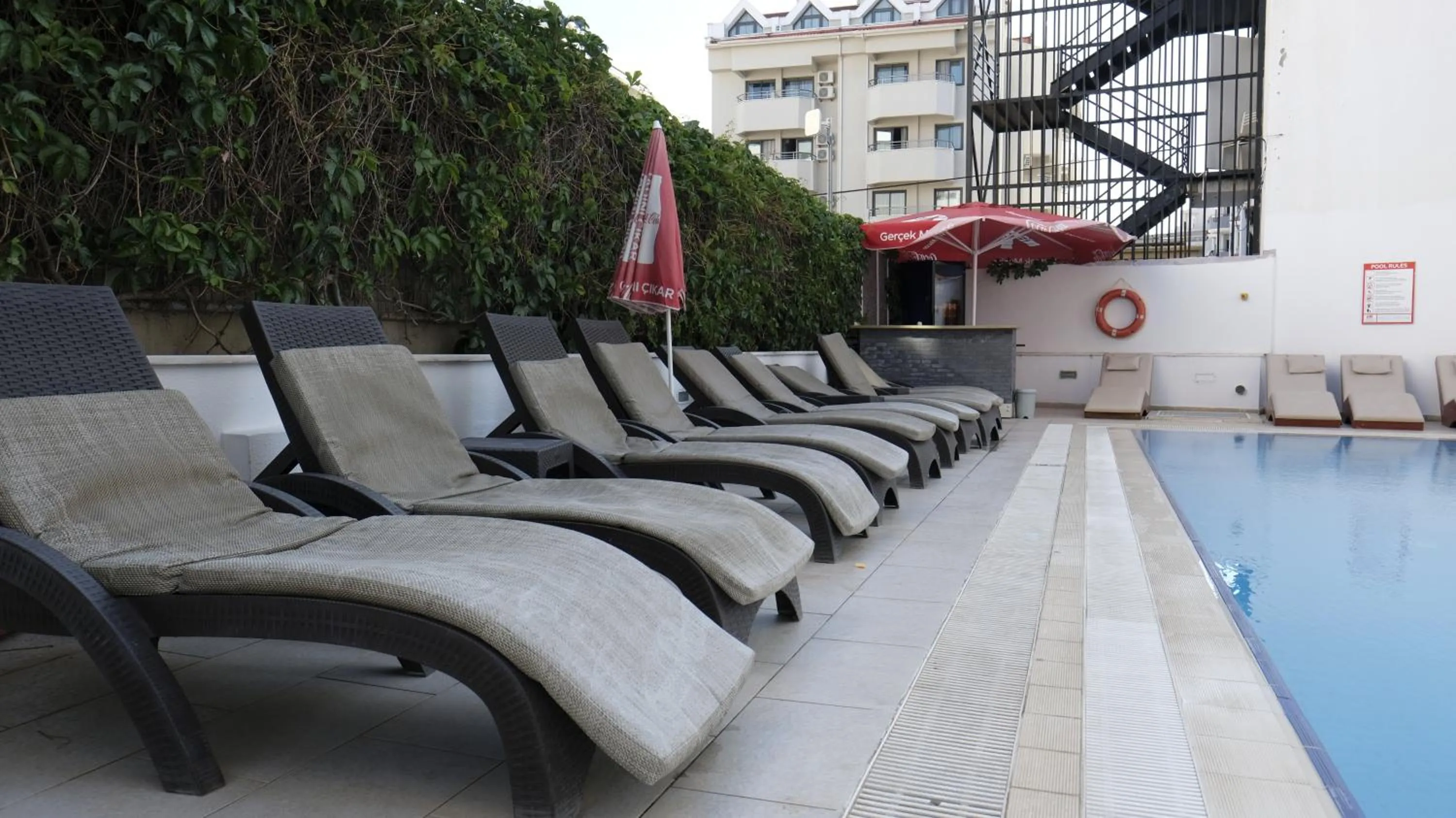 Swimming pool in CihanTürk Hotel