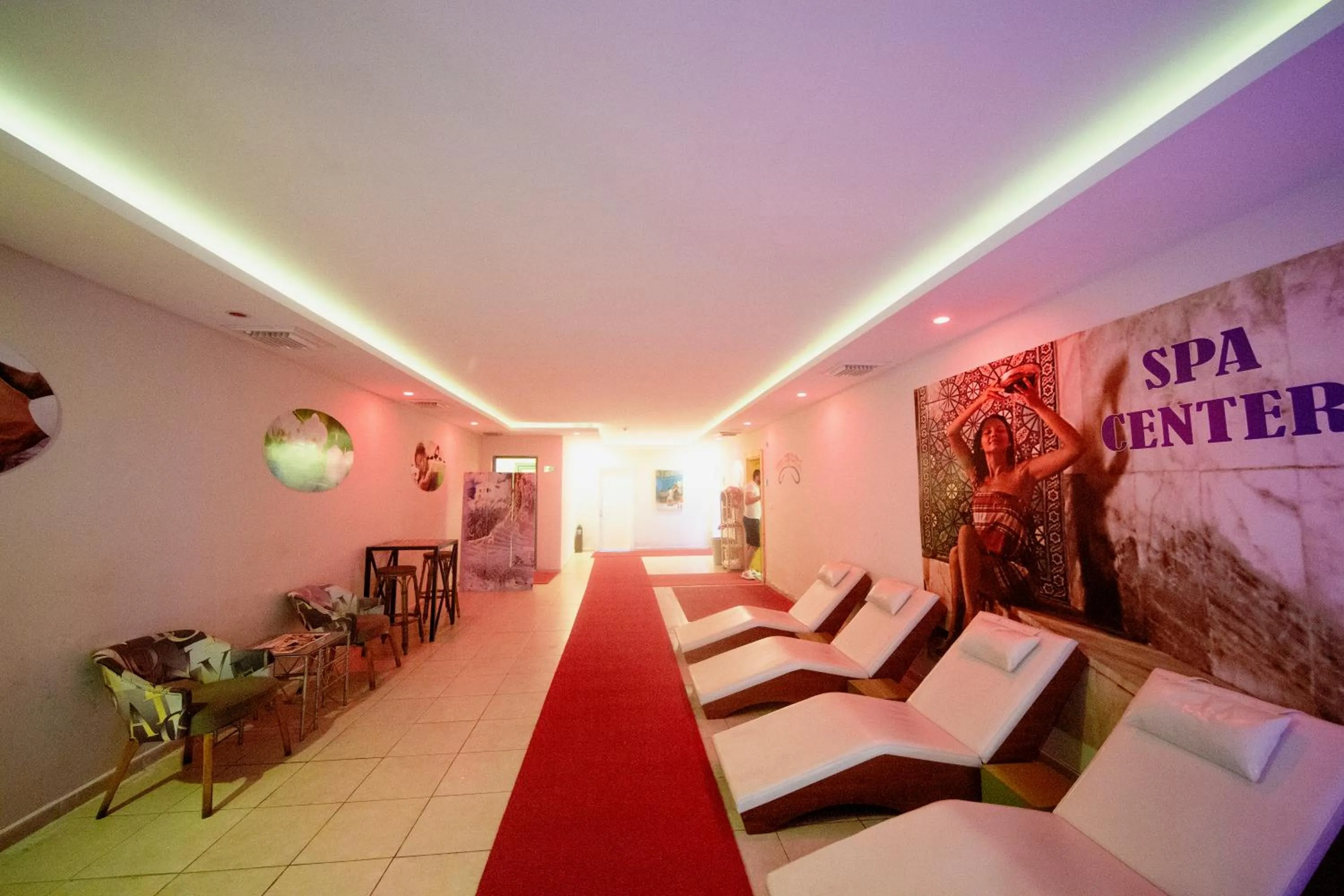 Steam room in CihanTürk Hotel