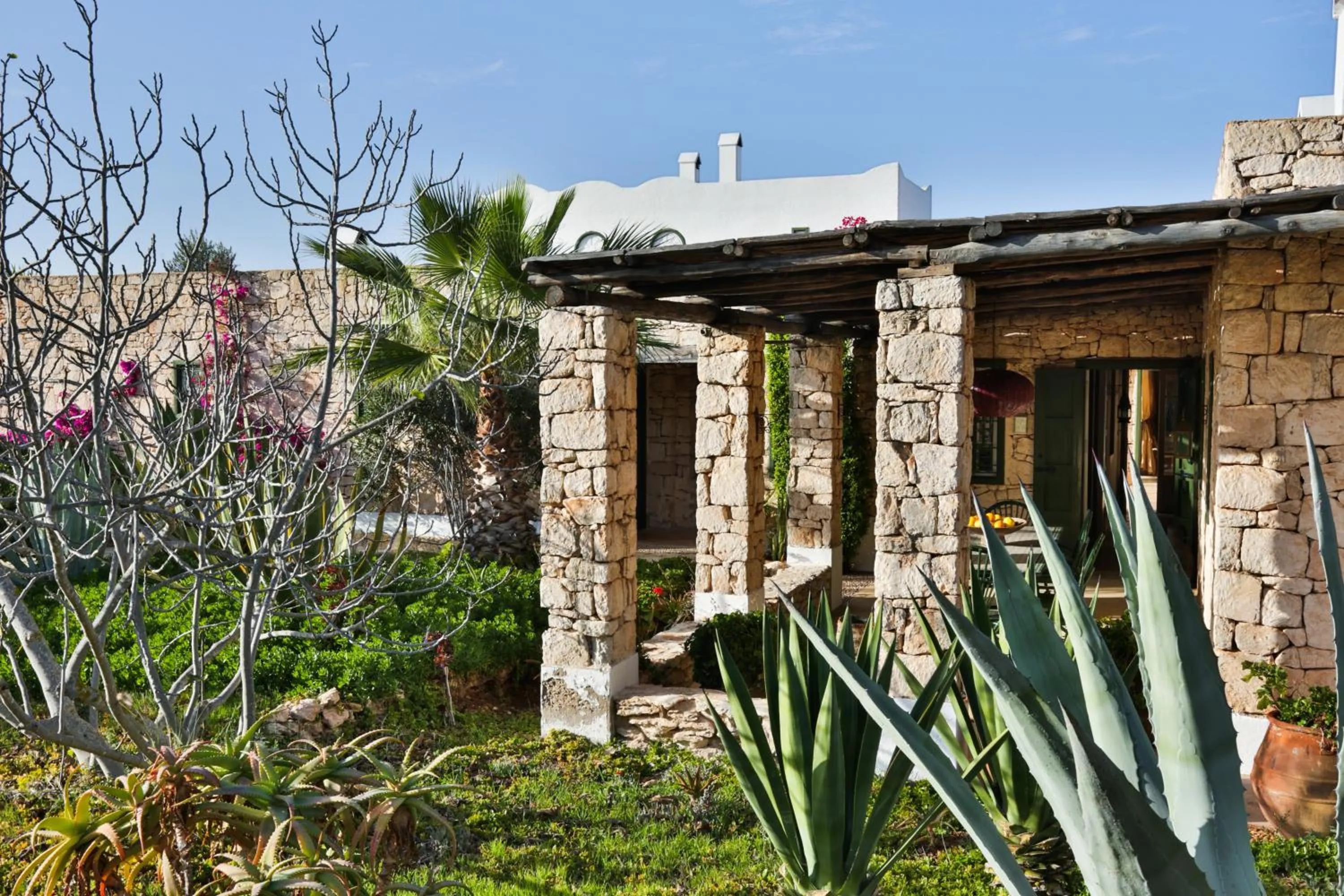 Quiet street view in Les Jardins de Villa Maroc