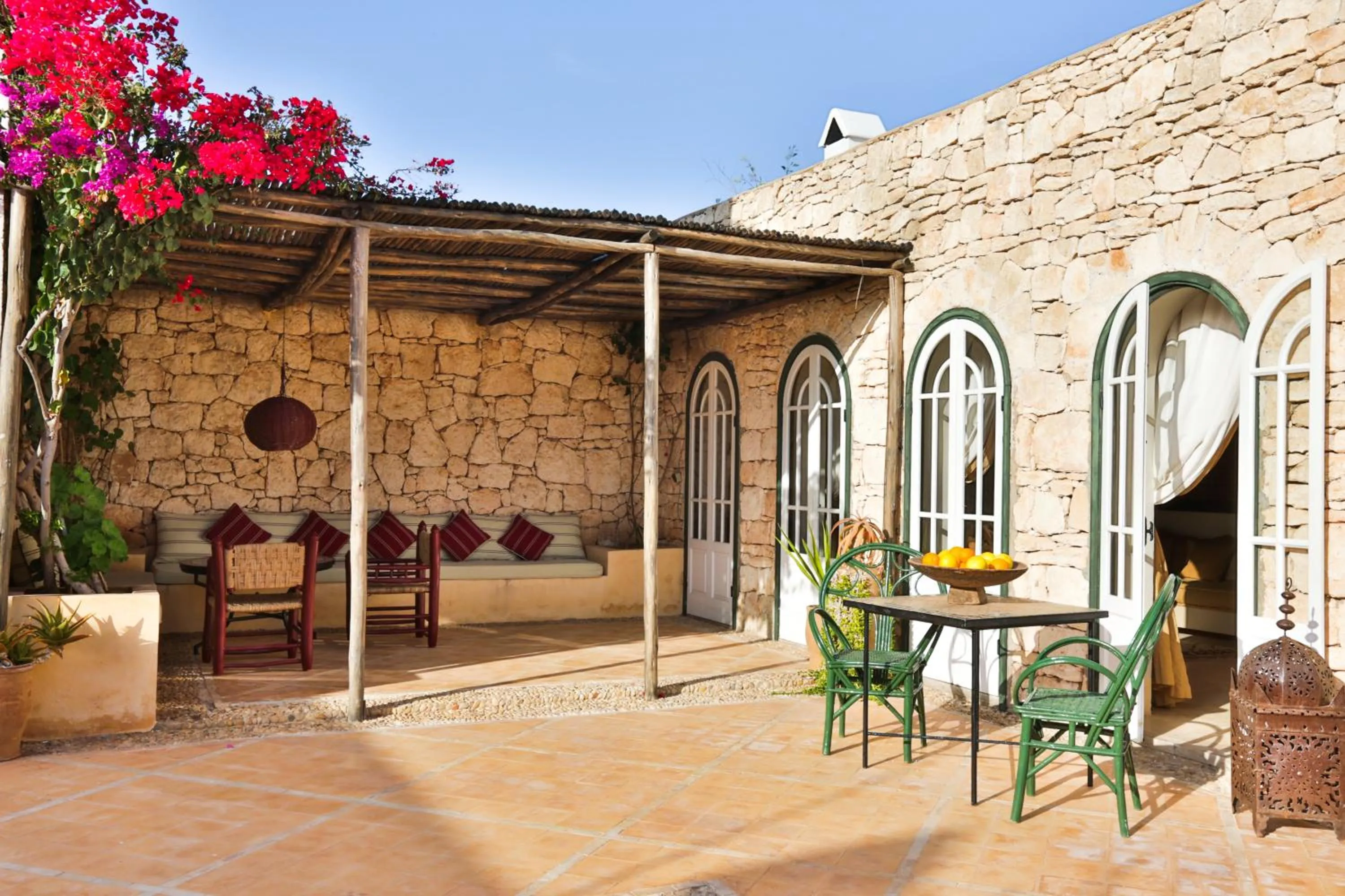 Inner courtyard view in Les Jardins de Villa Maroc