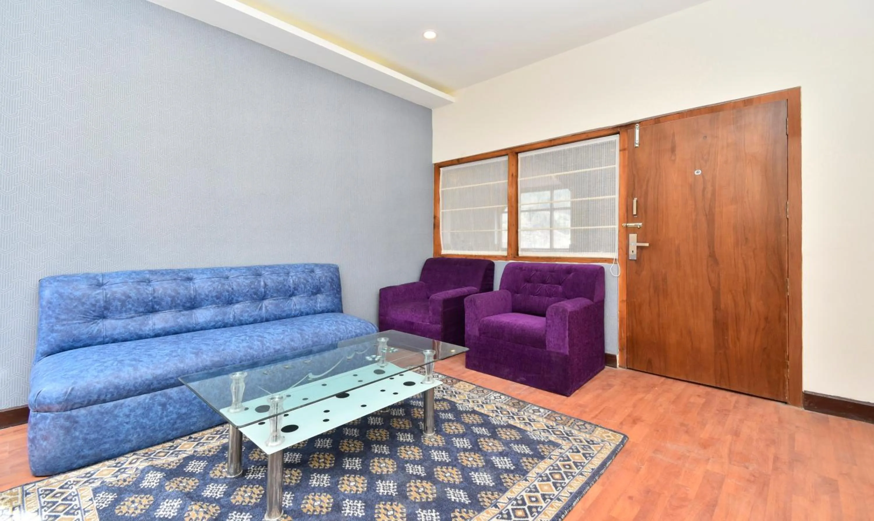 Living room in Hotel Snowcrests Manor