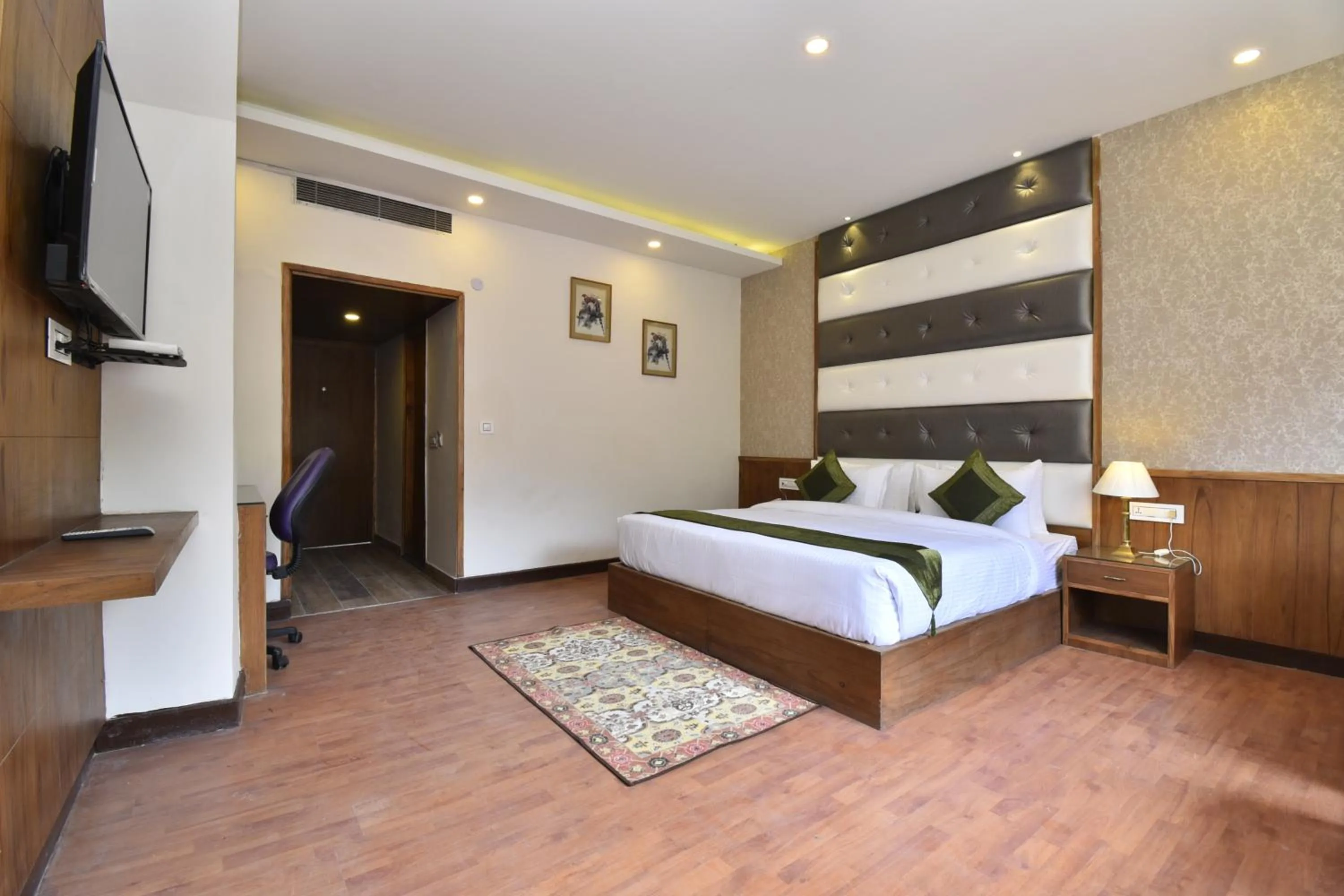 Bed in Hotel Snowcrests Manor