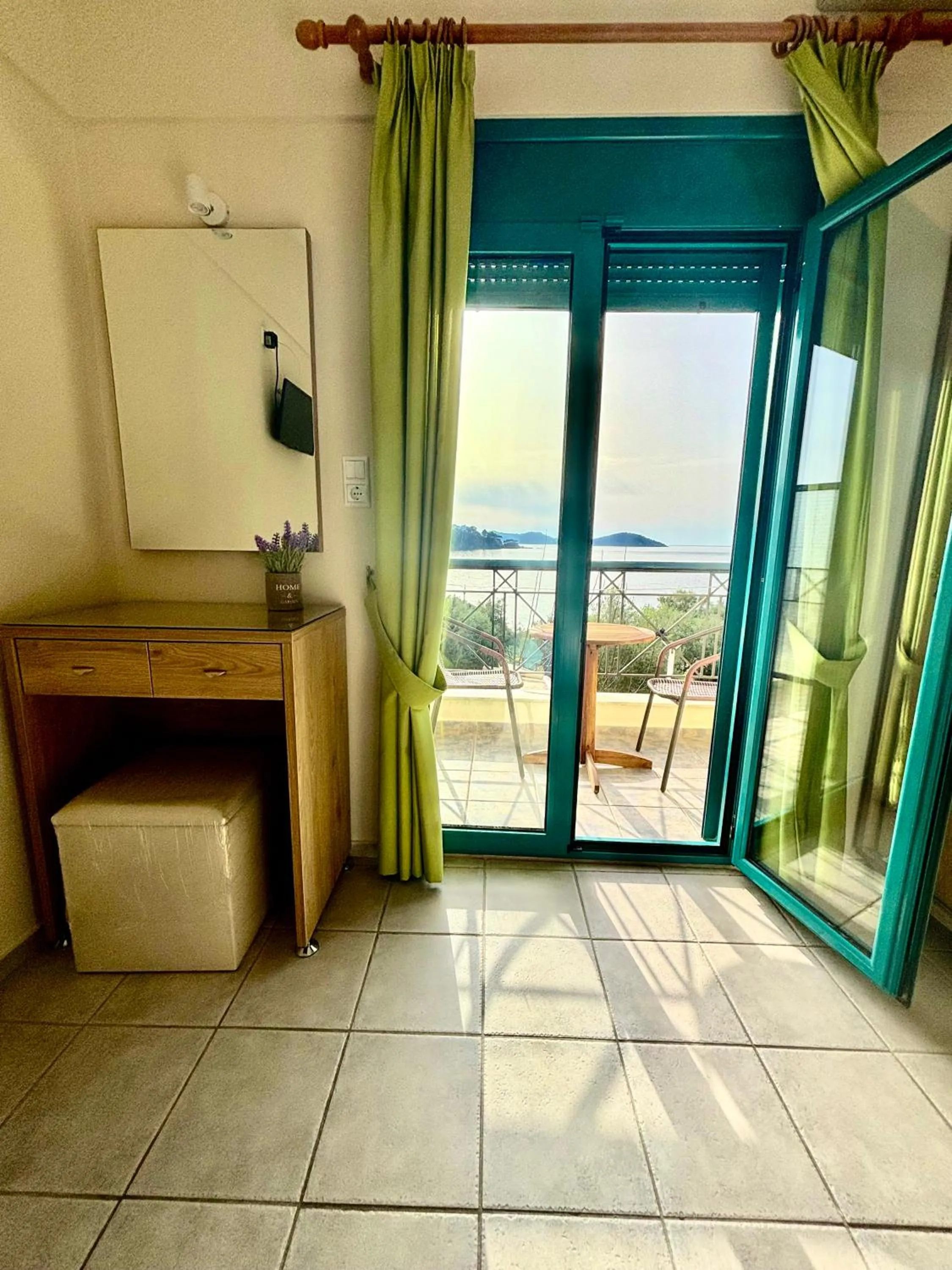 Angeliki Beach Hotel