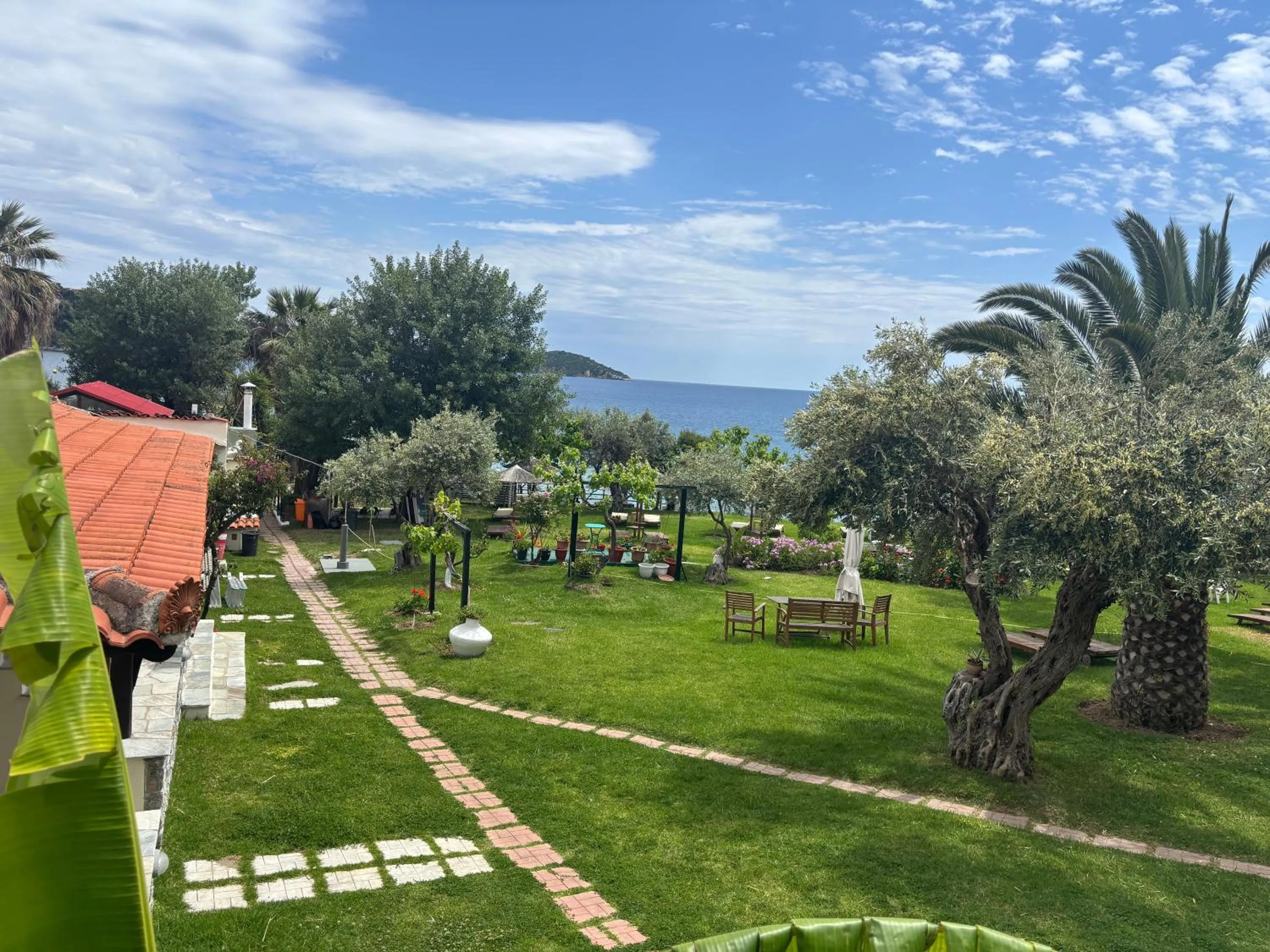 Angeliki Beach Hotel