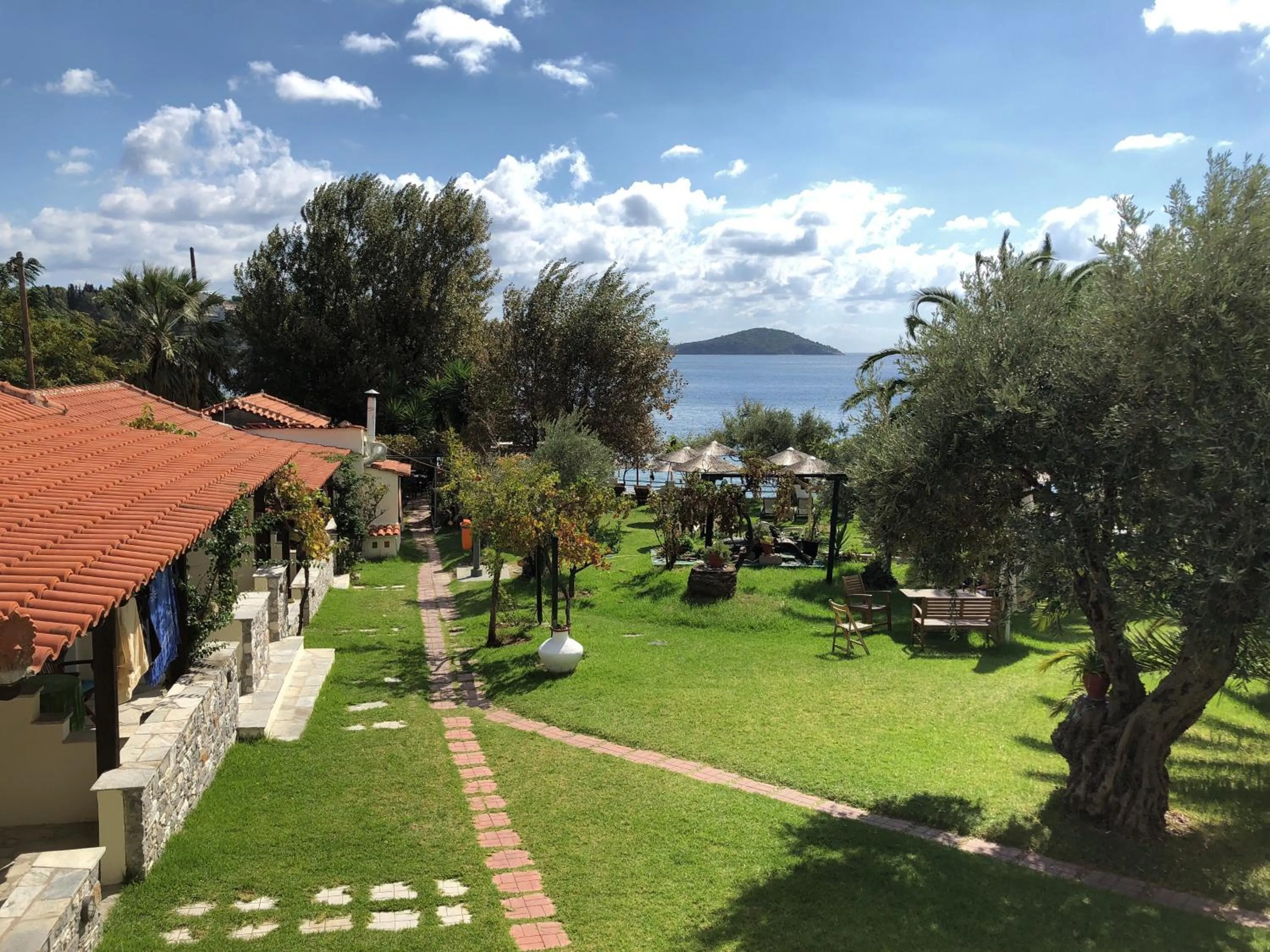 Angeliki Beach Hotel