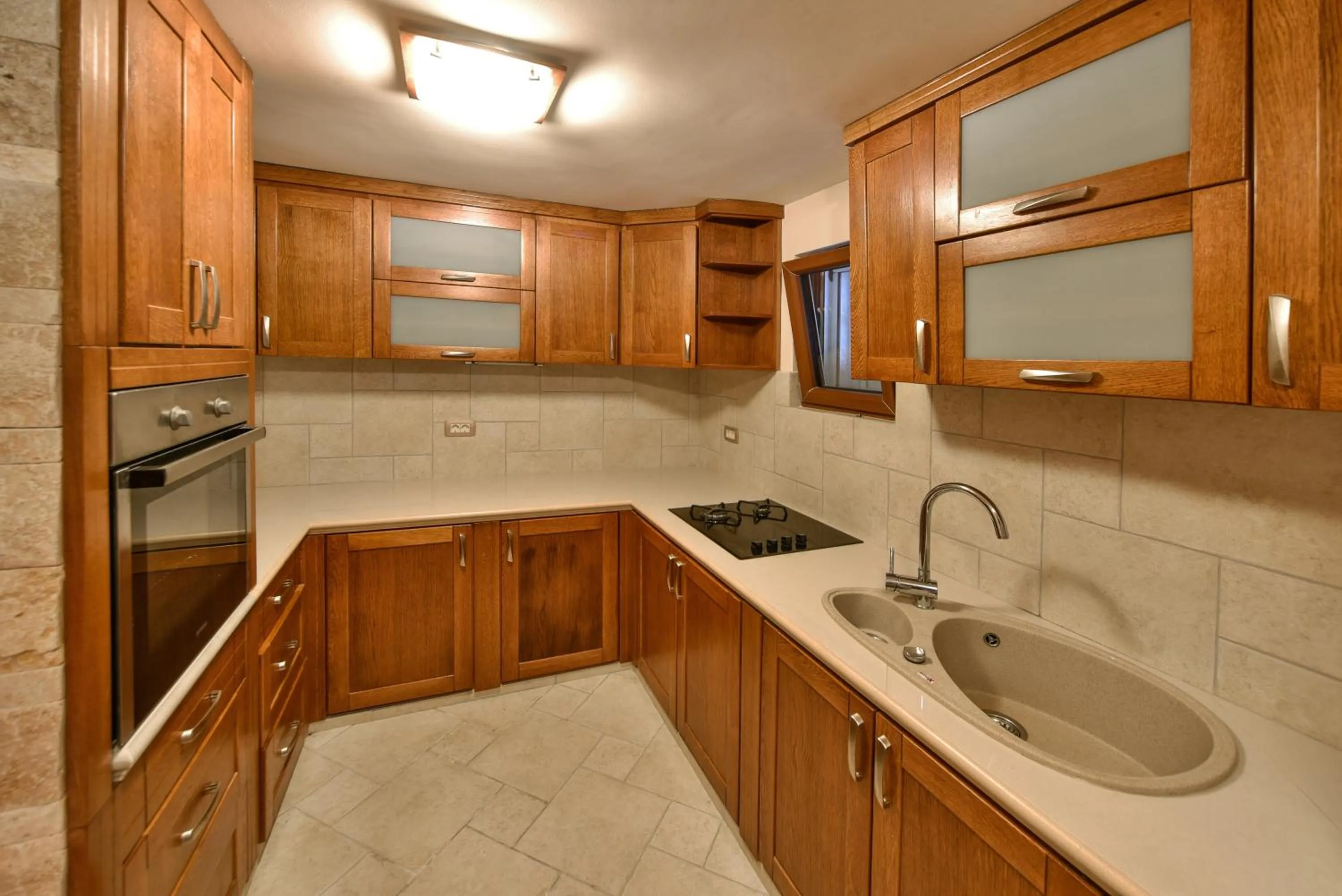 Kitchen or kitchenette in Villa Dub