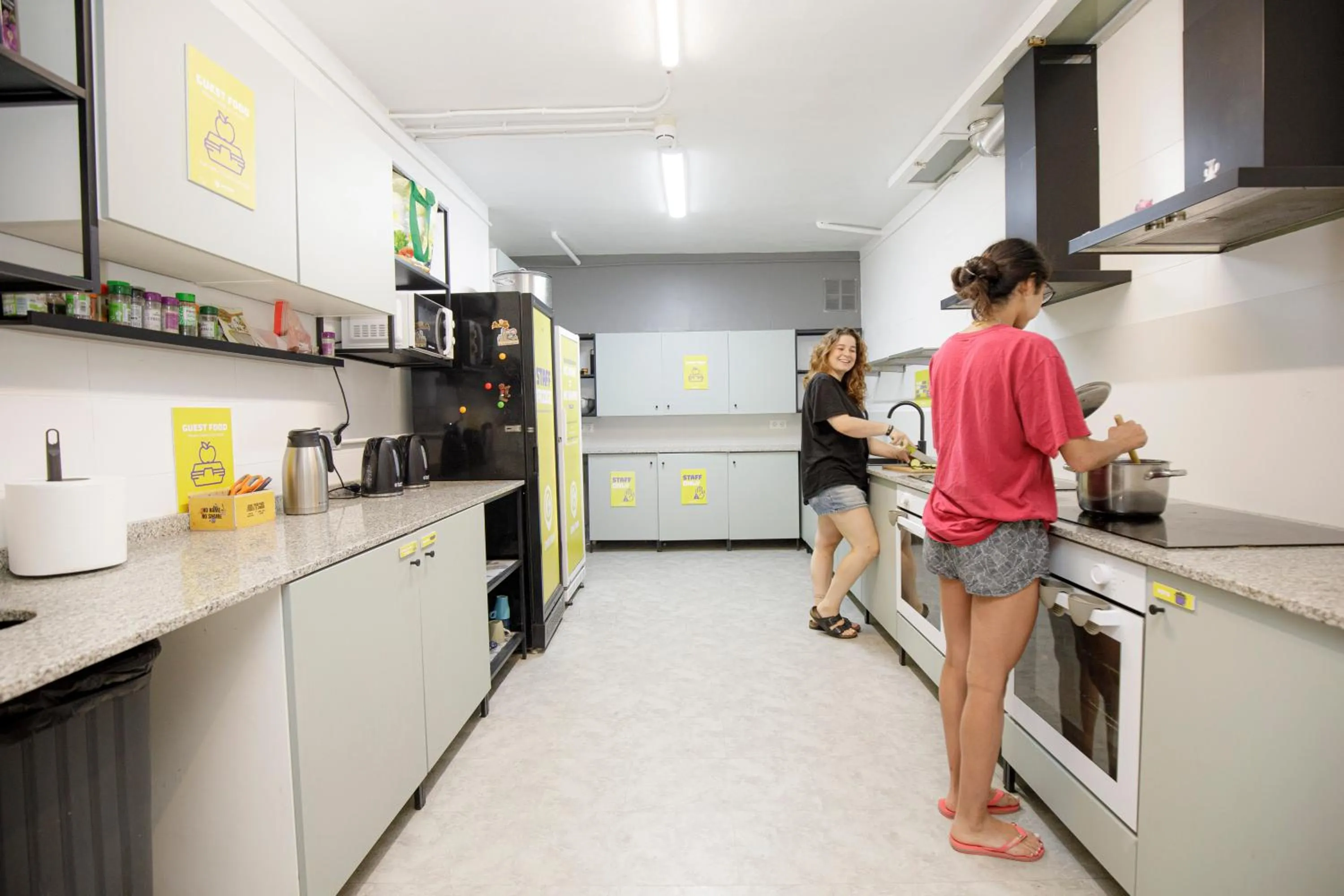 Coffee/tea facilities in Onefam Les Corts