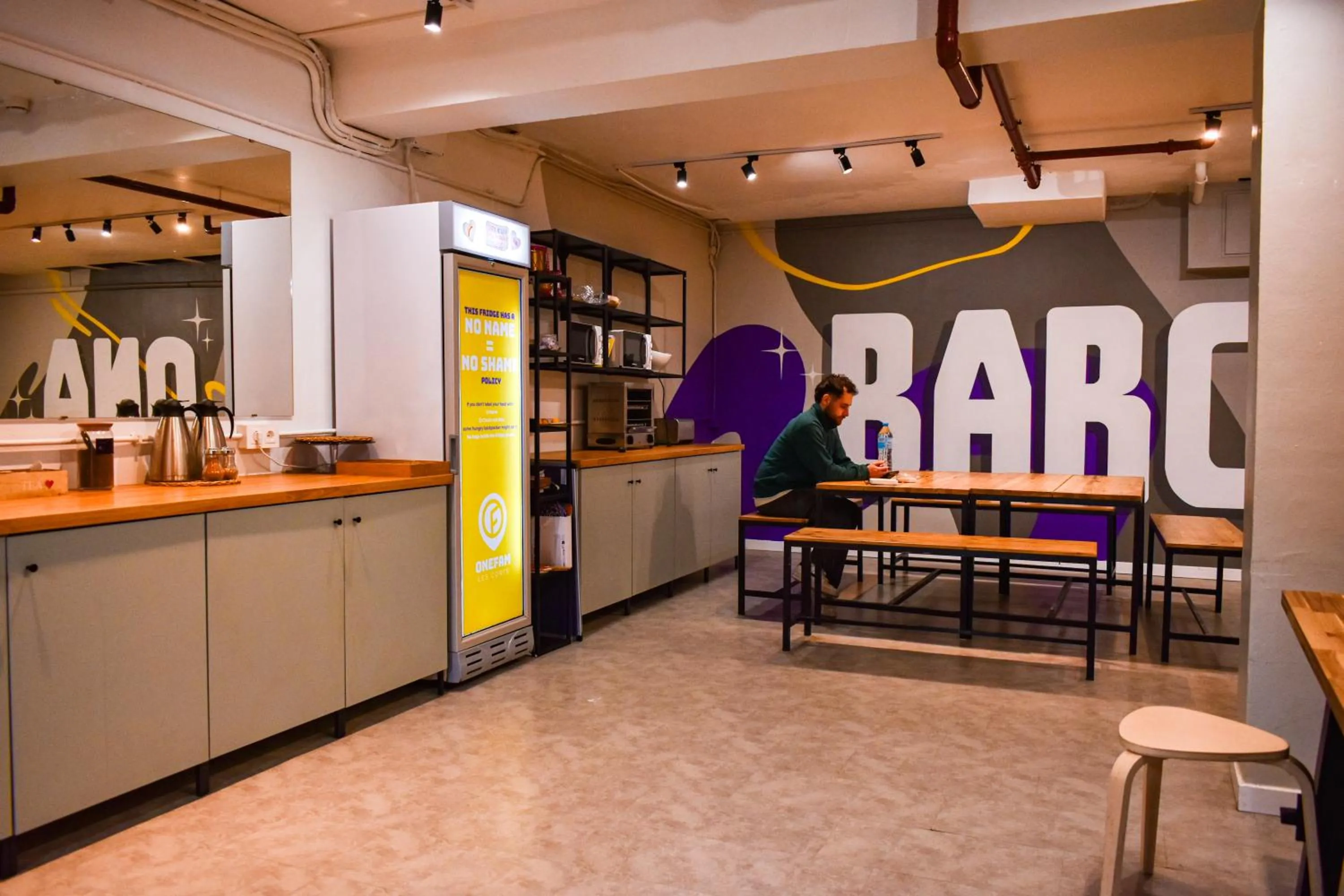 Seating area in Onefam Les Corts