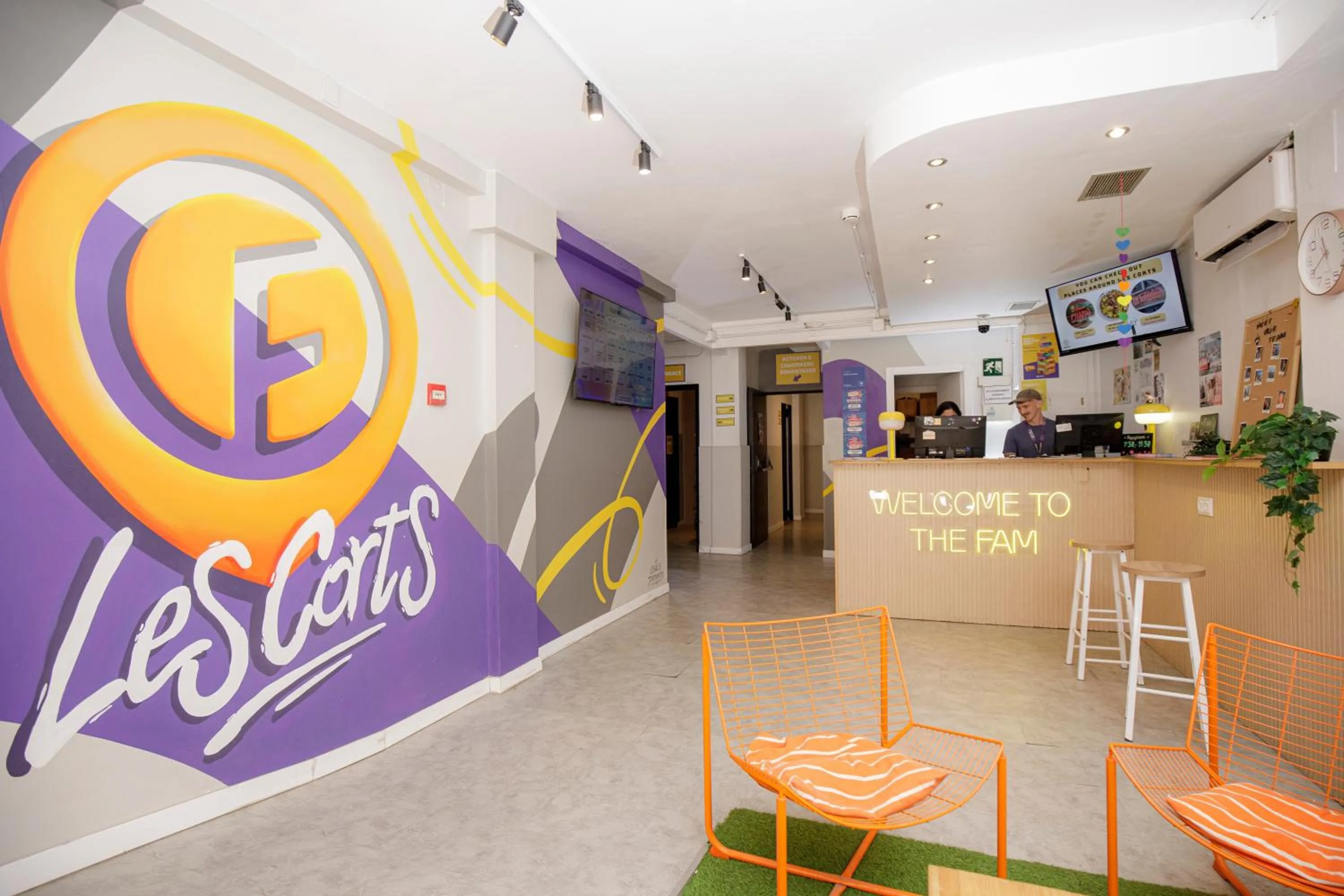 Property logo or sign in Onefam Les Corts