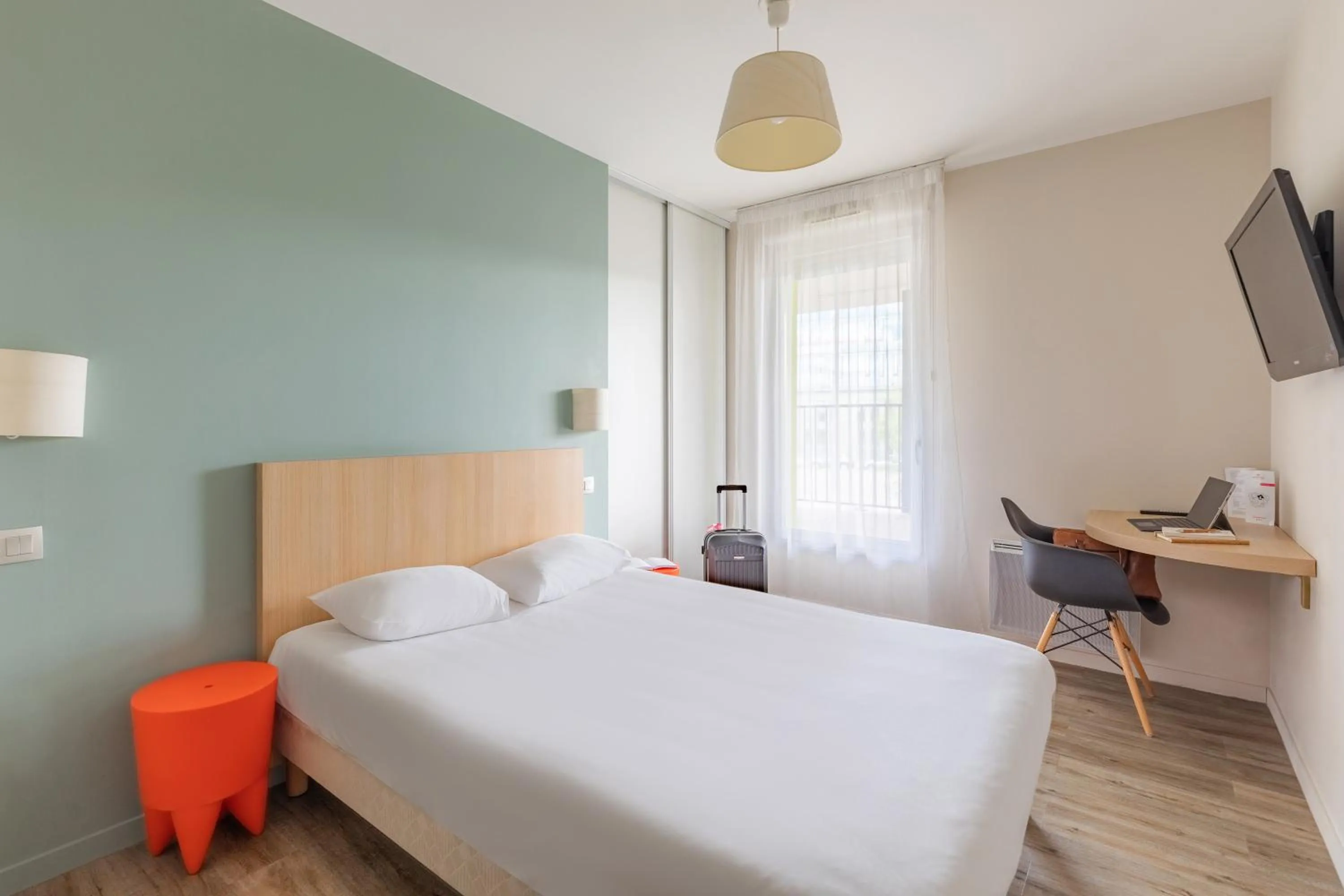 Bed in Appart’City Confort Tours