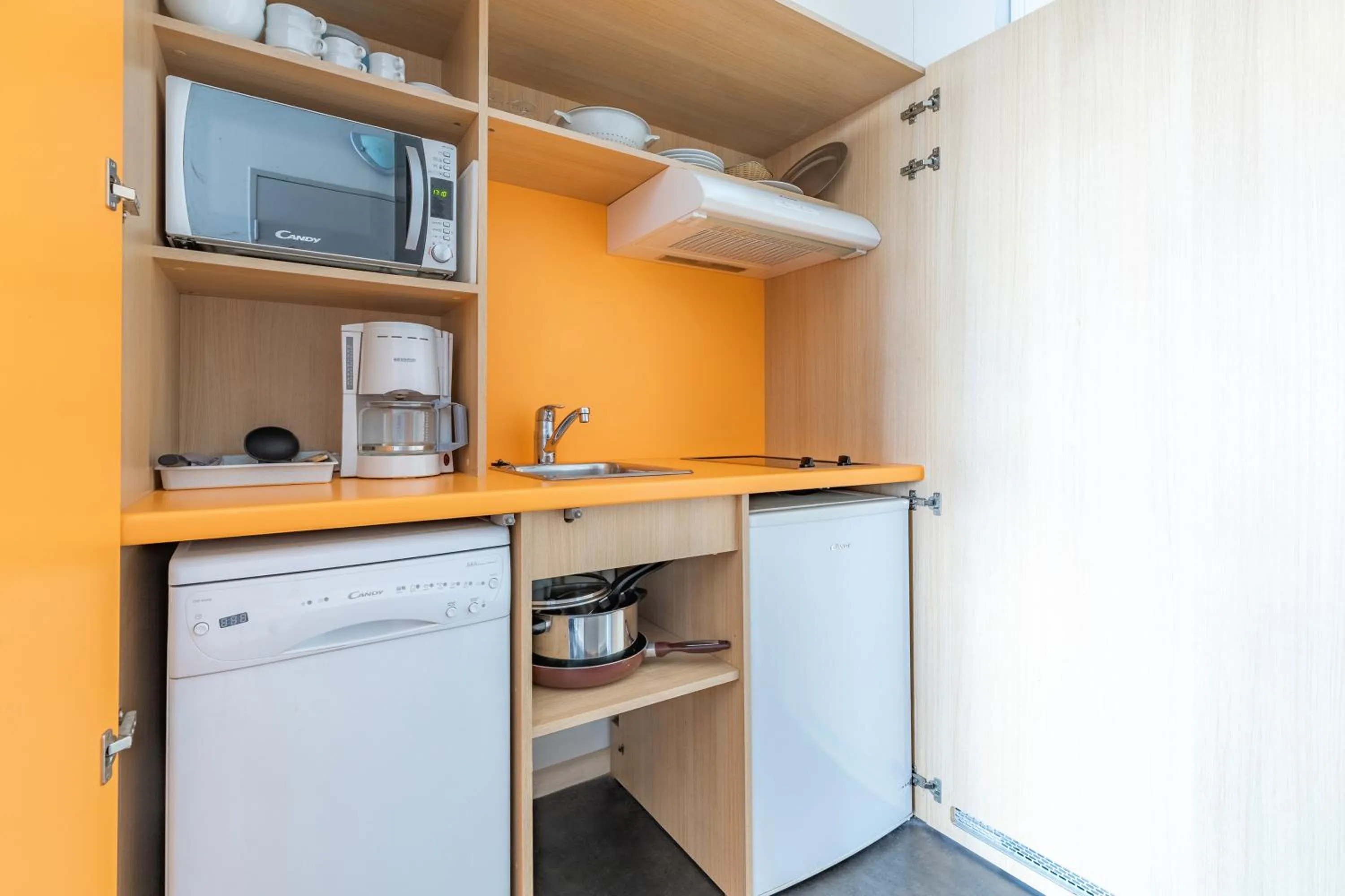 Kitchen or kitchenette in Appart’City Confort Tours