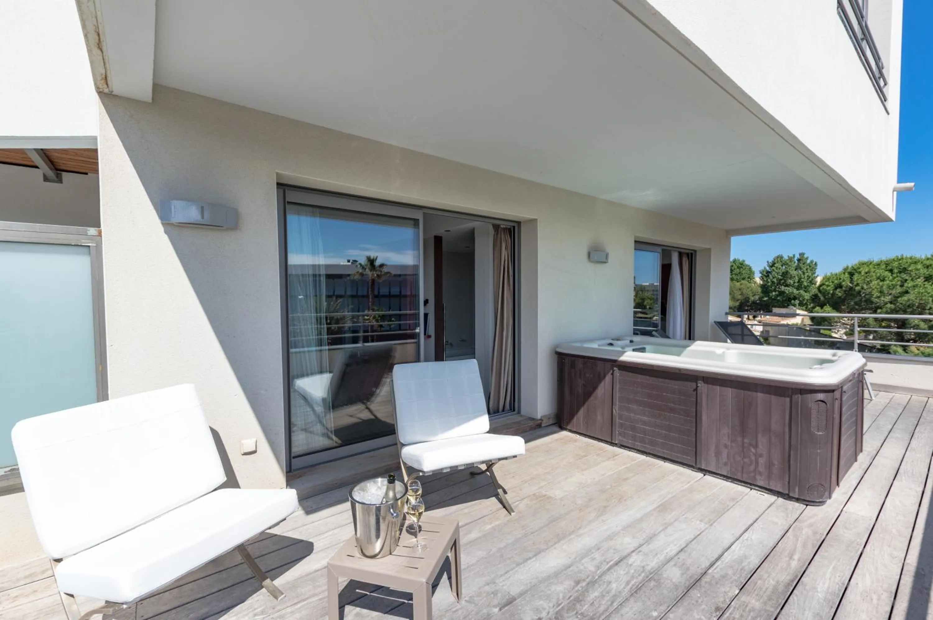 Balcony/Terrace in Oz'Inn Hôtel & Spa