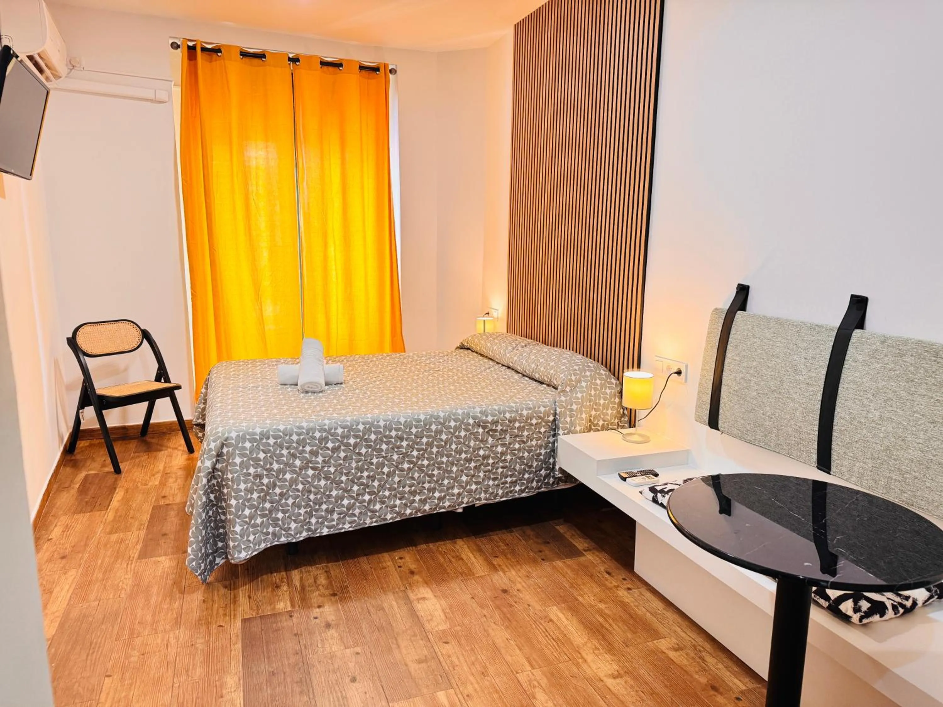 Photo of the whole room, Bed in CH Rayuela