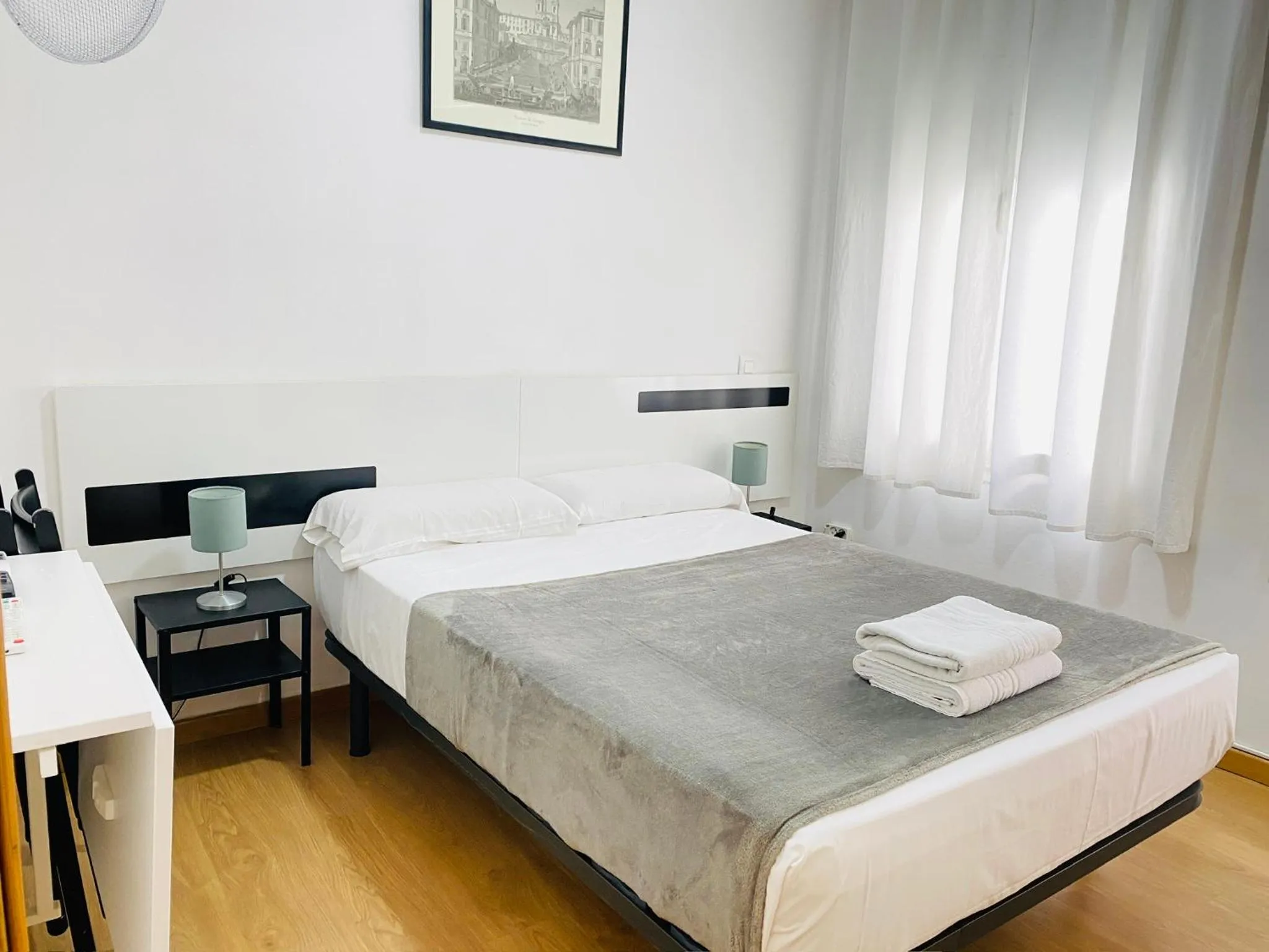 Photo of the whole room, Bed in CH Rayuela