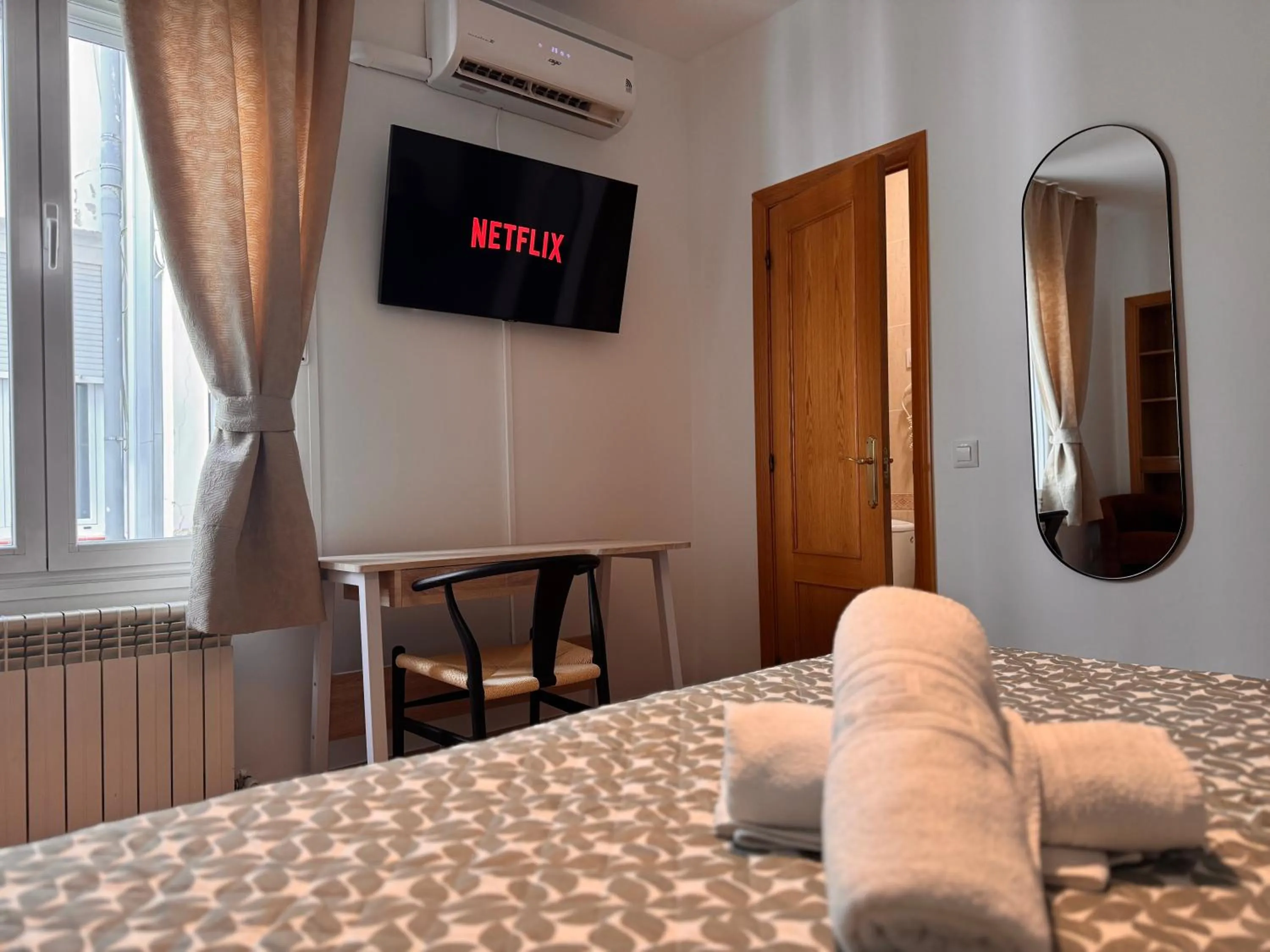 TV and multimedia, Bed in CH Rayuela