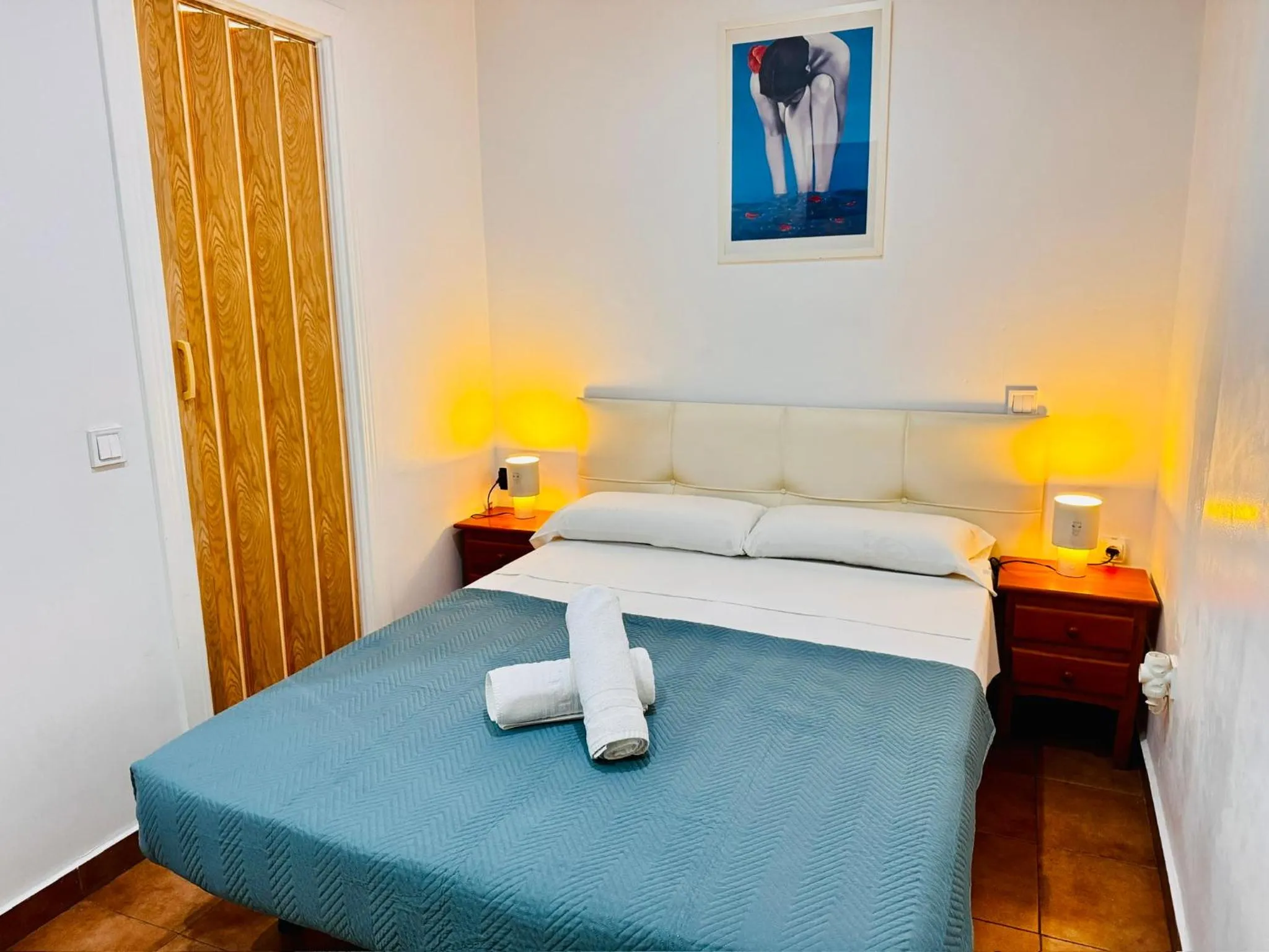 Photo of the whole room, Bed in CH Rayuela