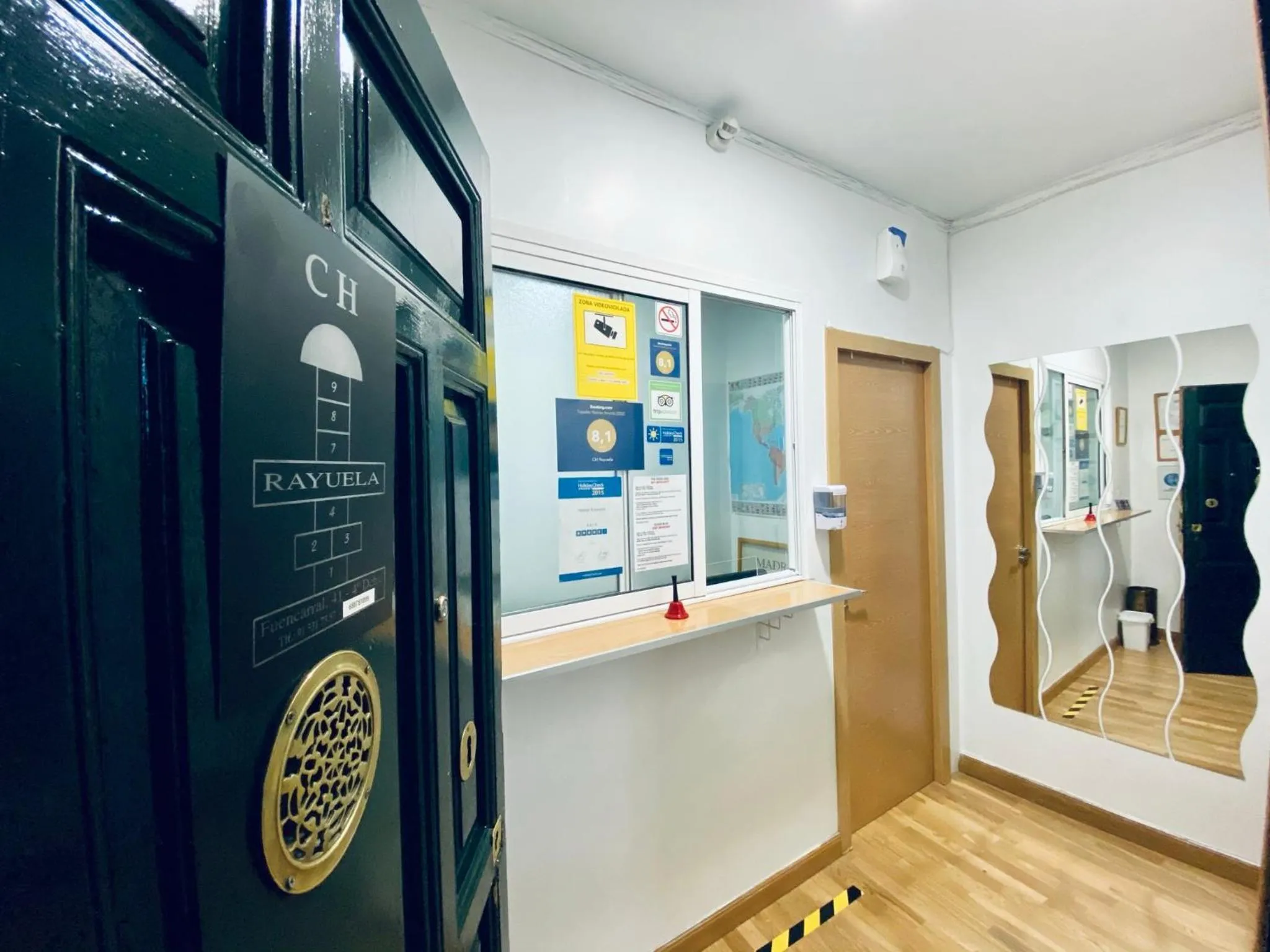 Lobby or reception in CH Rayuela