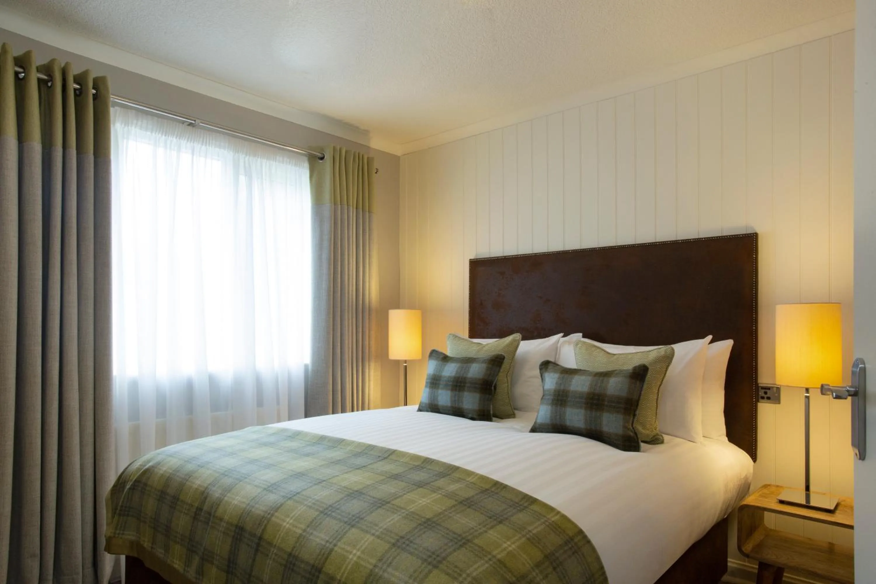 Bedroom, Bed in The Glencoe Inn