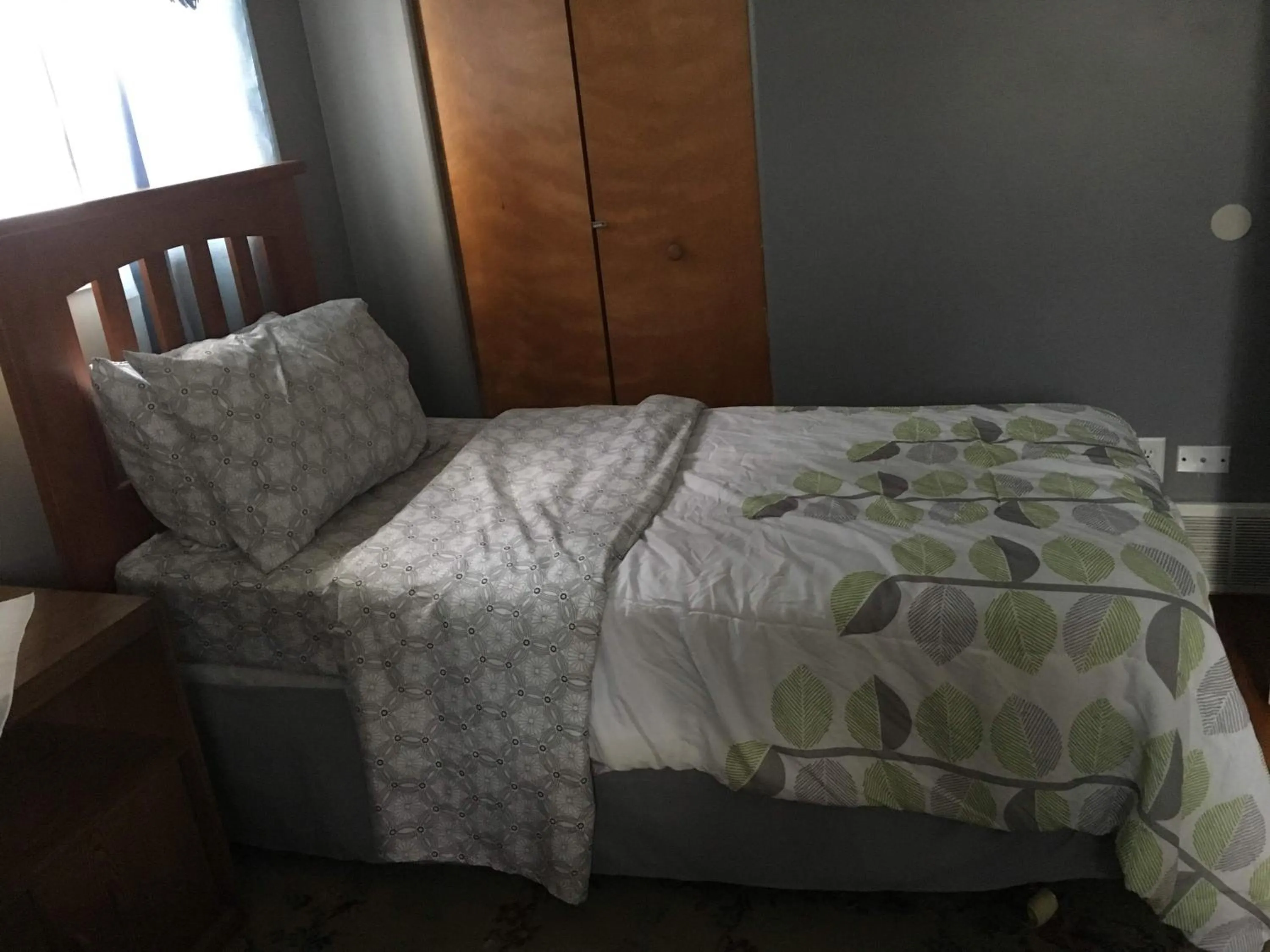 Bed in The Paradise @ Lyncott