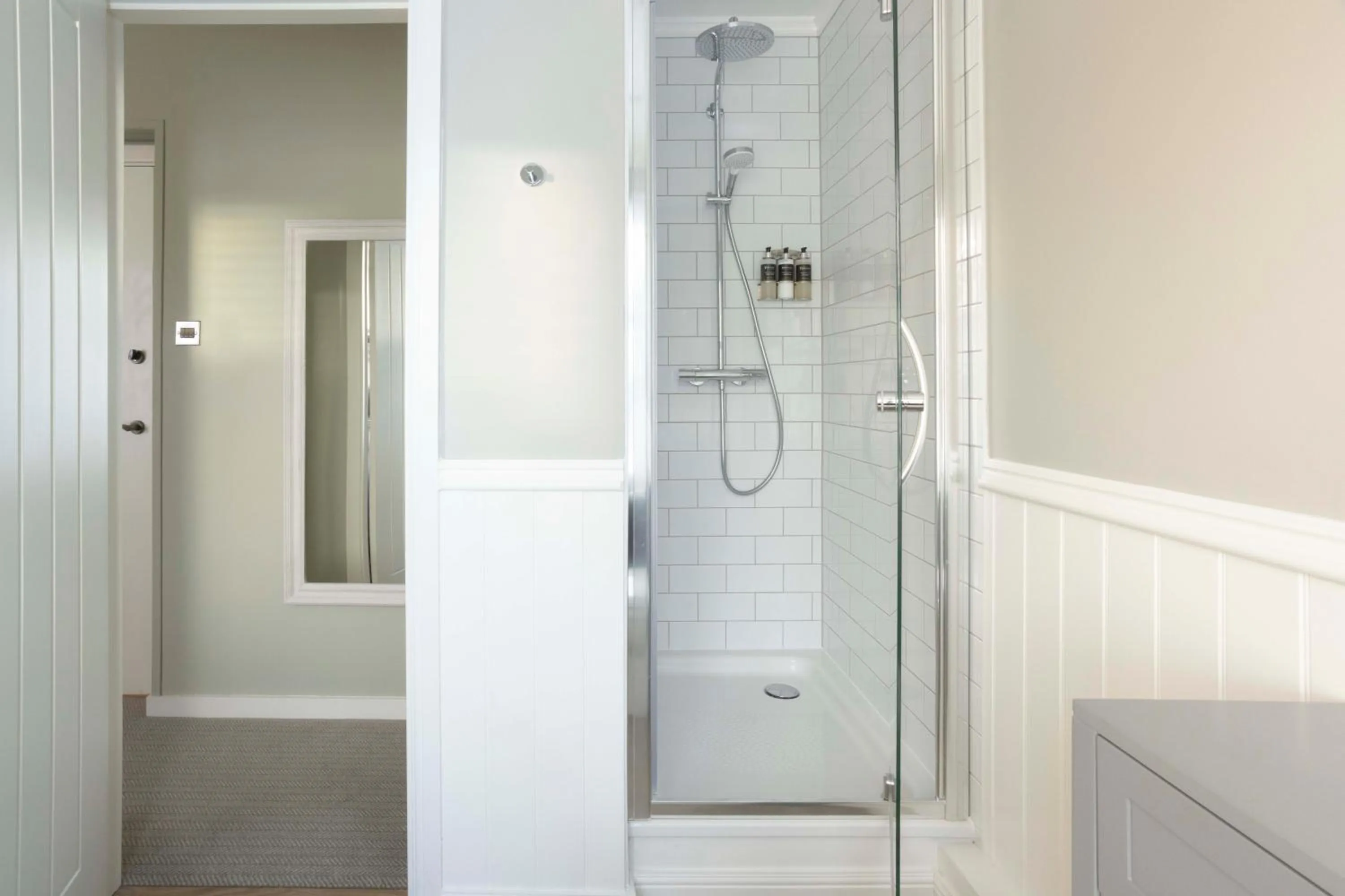 Bathroom in Balmoral Arms