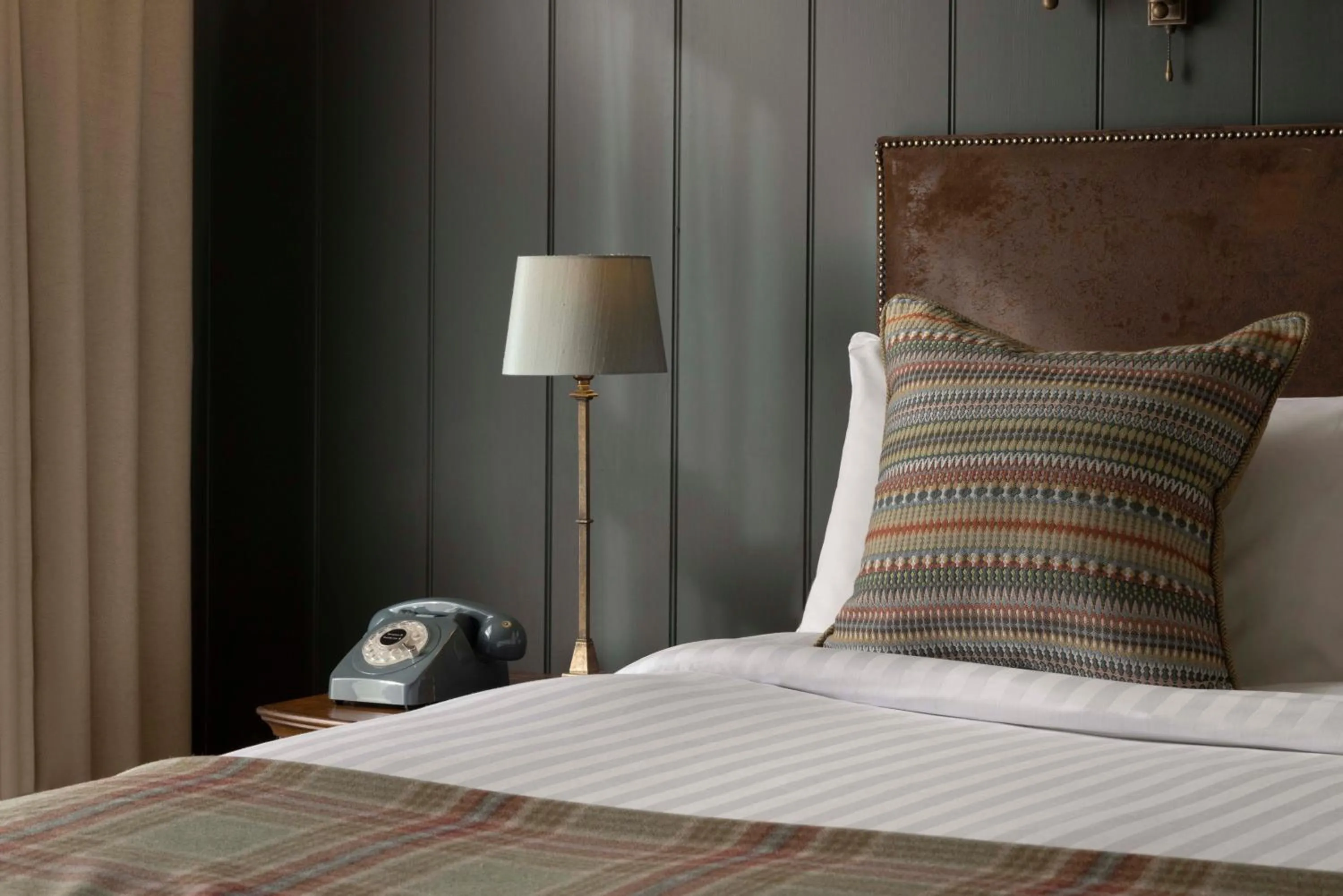 Bedroom, Bed in Balmoral Arms