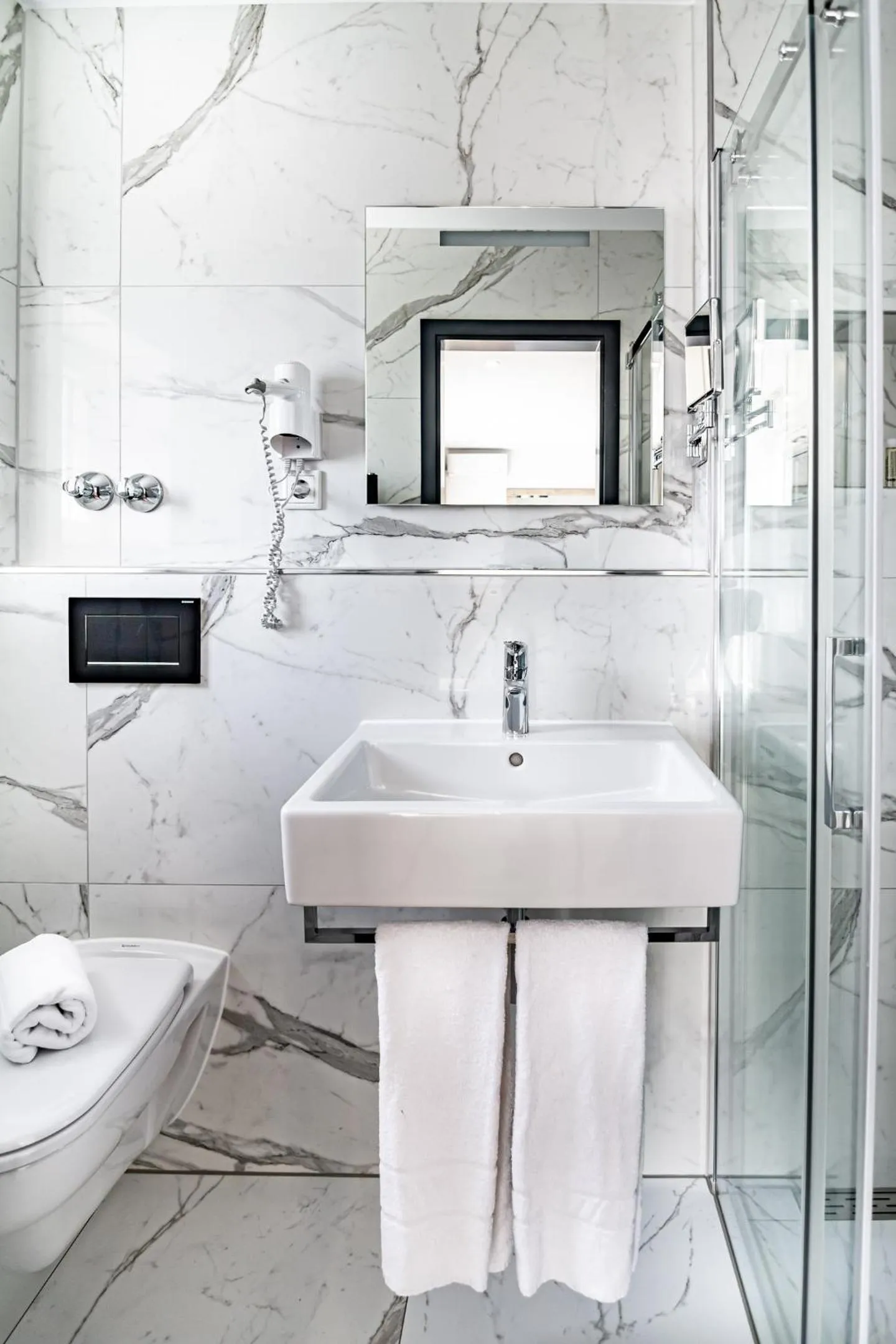 Bathroom in Sleep Inn Düsseldorf