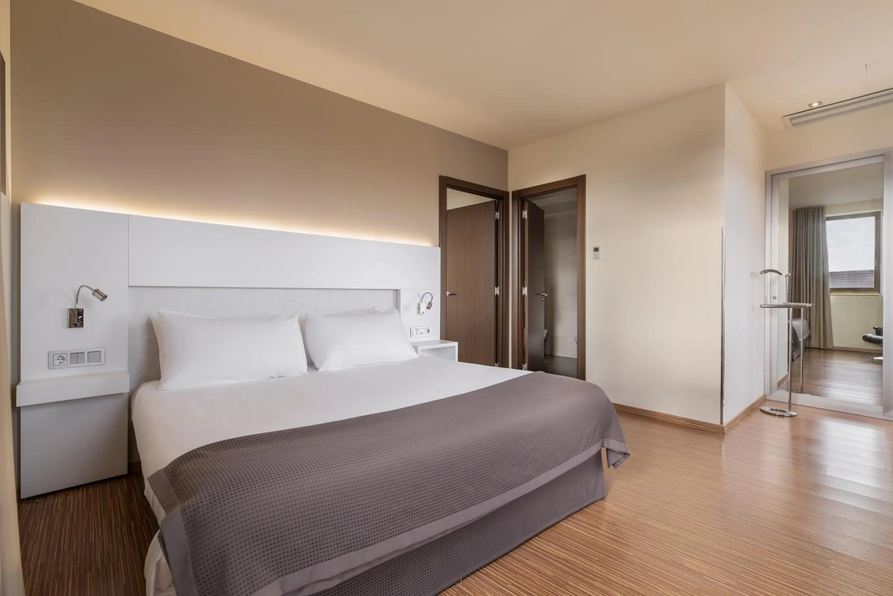 Bed in Eurostars Vía de la Plata