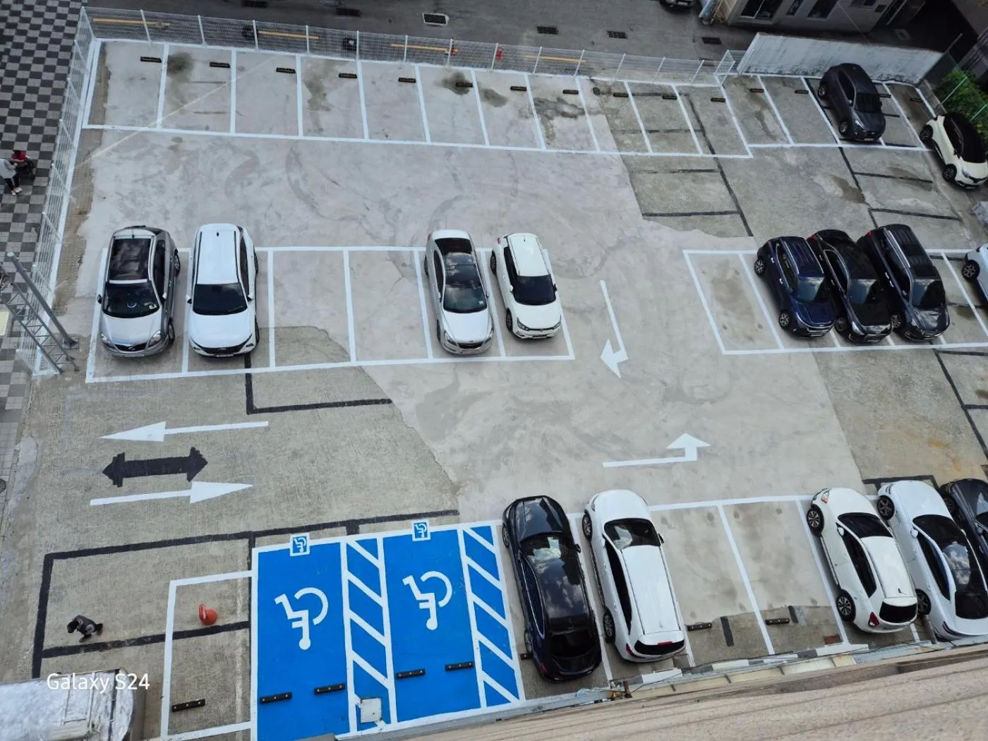 Parking in Prime Tourist Hotel