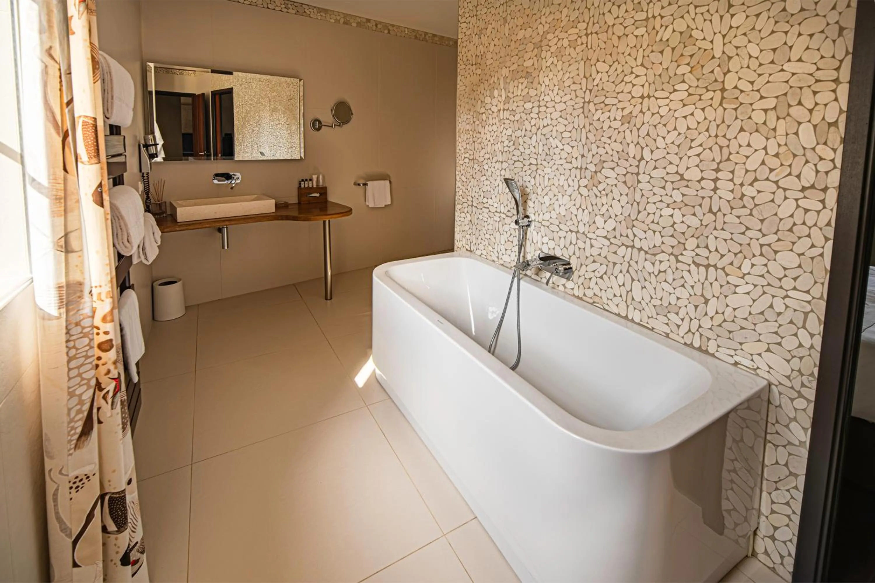 Bathroom in Château de la Falque, The Originals Relais