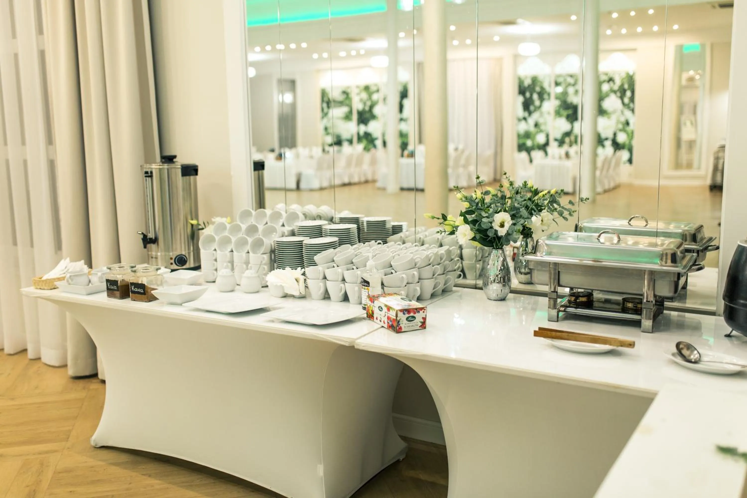 Restaurant/places to eat in Hotel Villa Riviera