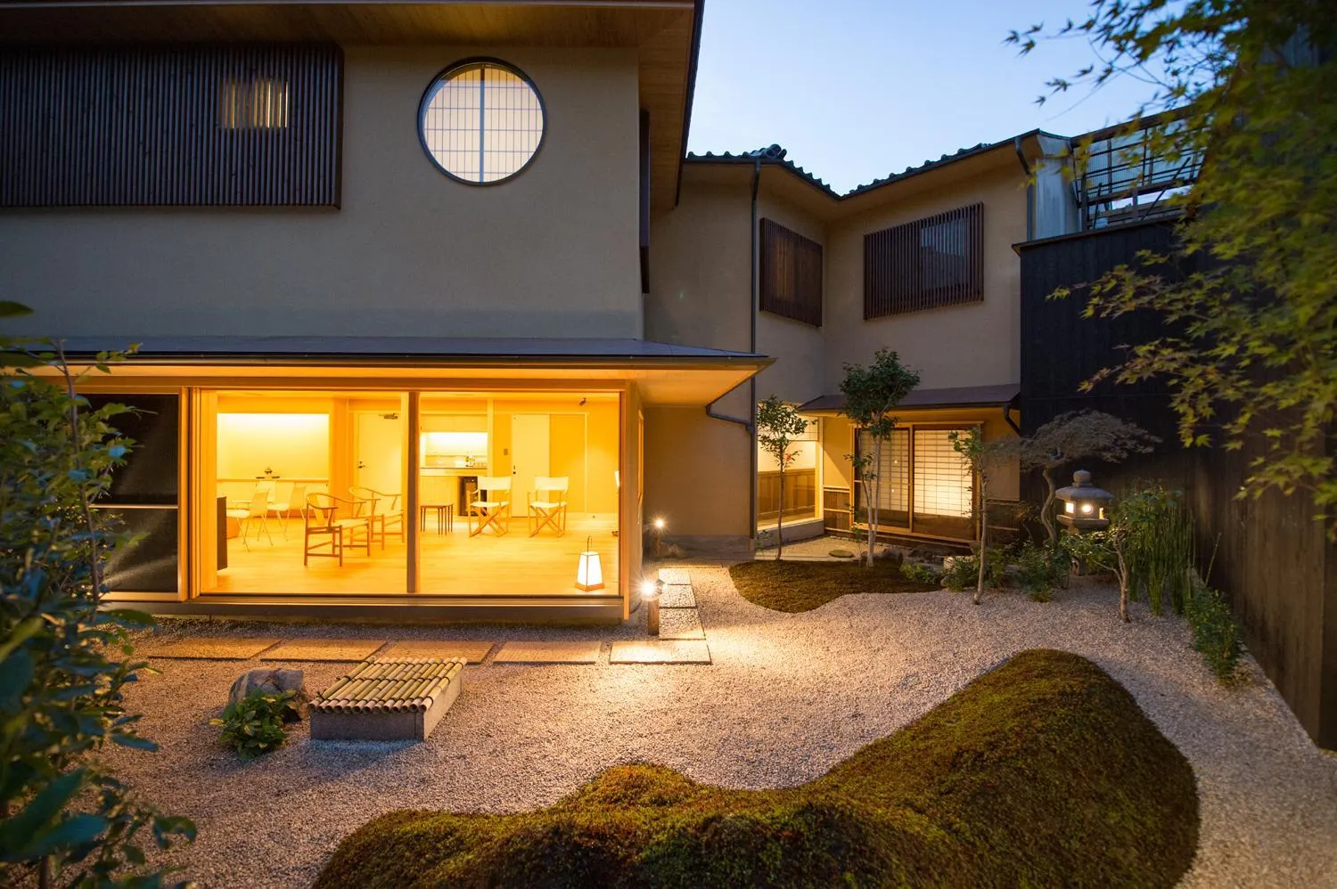 Itsukushimahigashimonzen Kikugawa