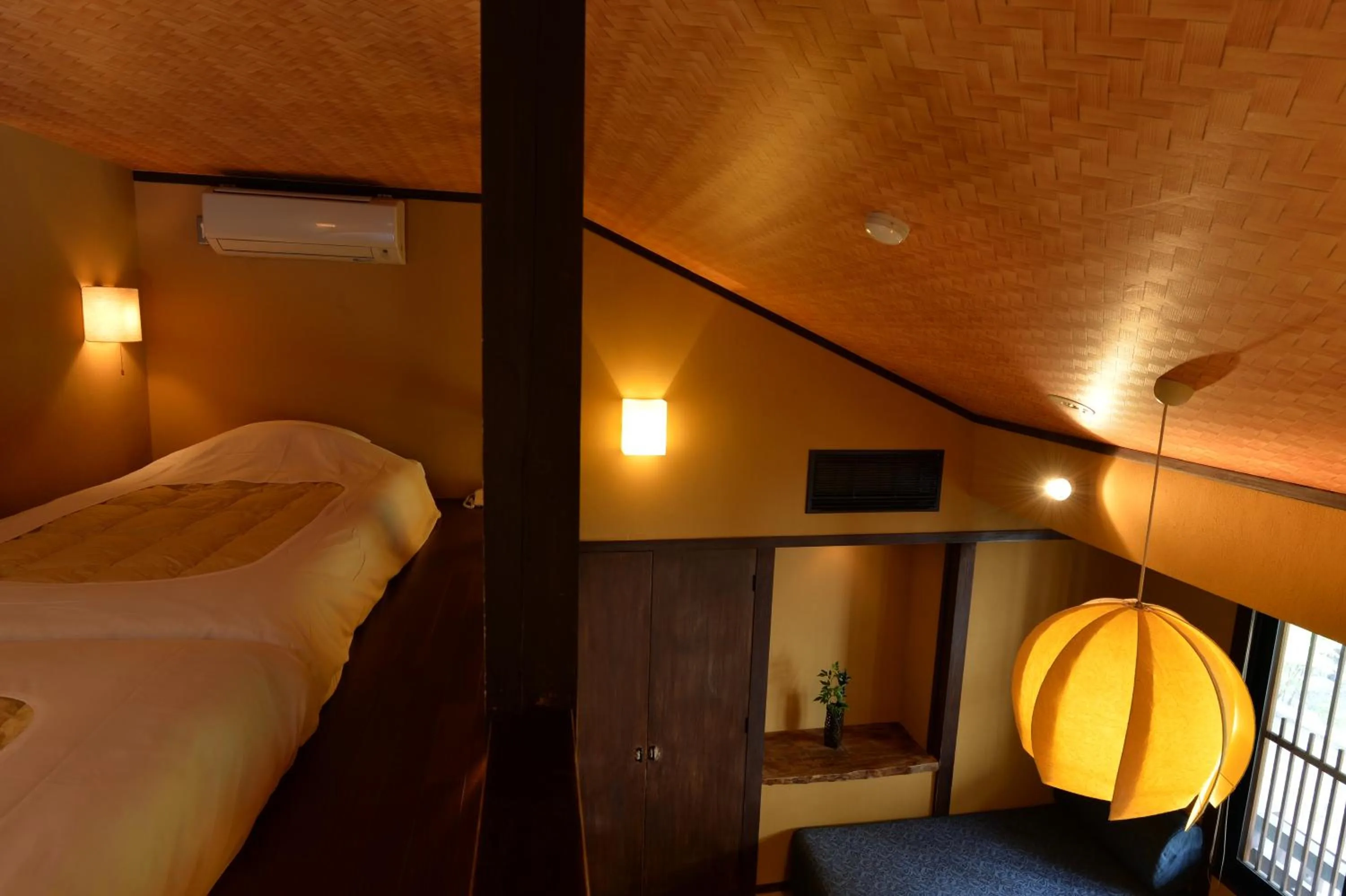 Itsukushimahigashimonzen Kikugawa