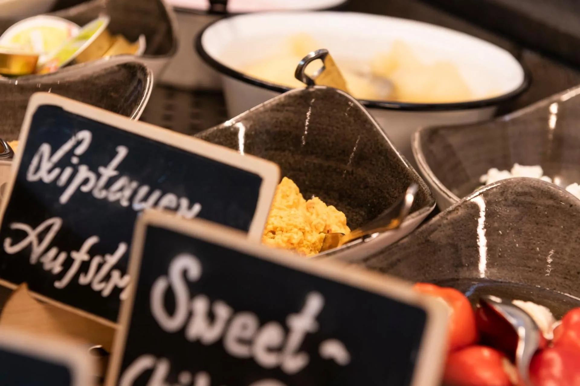 Buffet breakfast in Hotel Brunnenhof