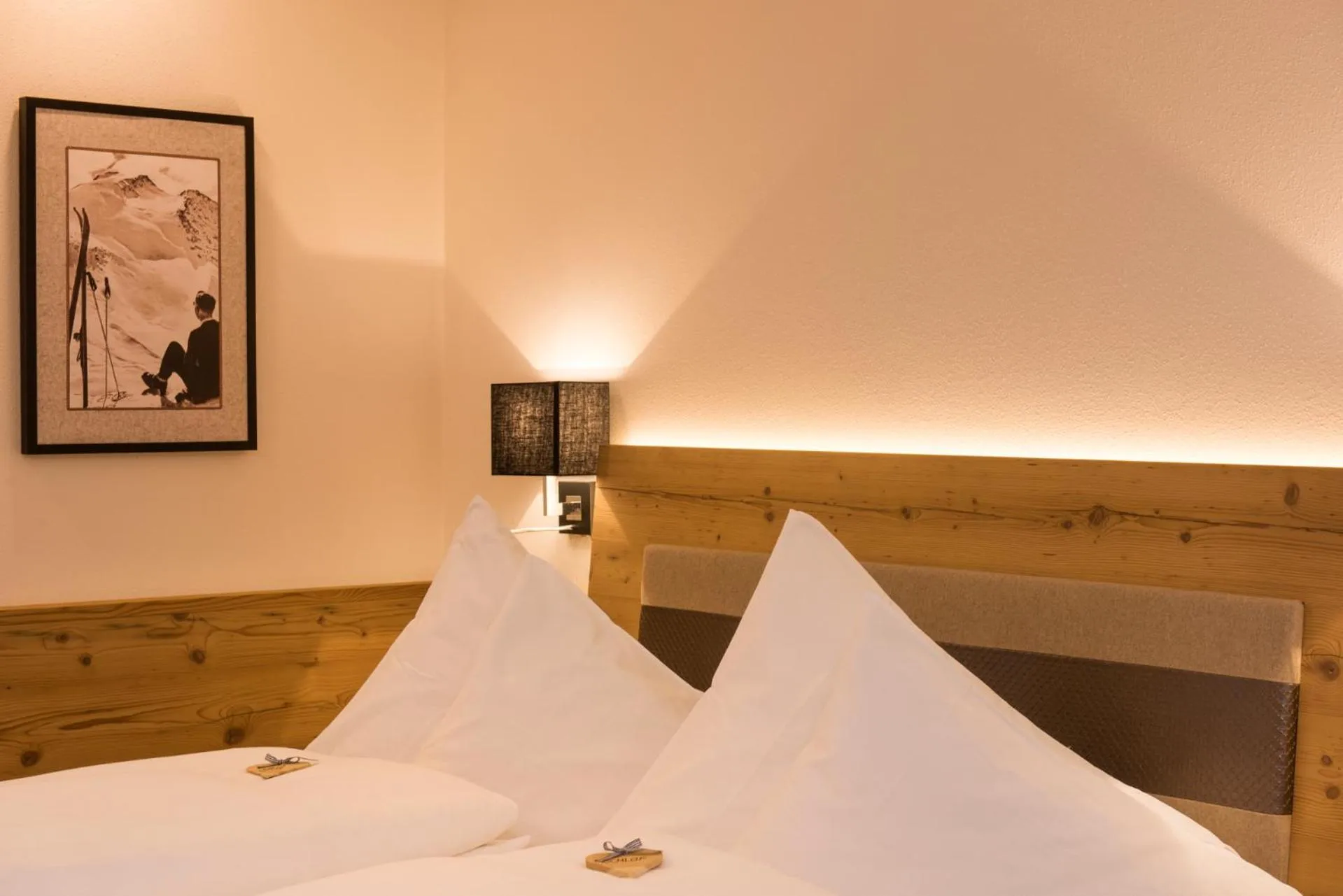 Bed in Hotel Brunnenhof