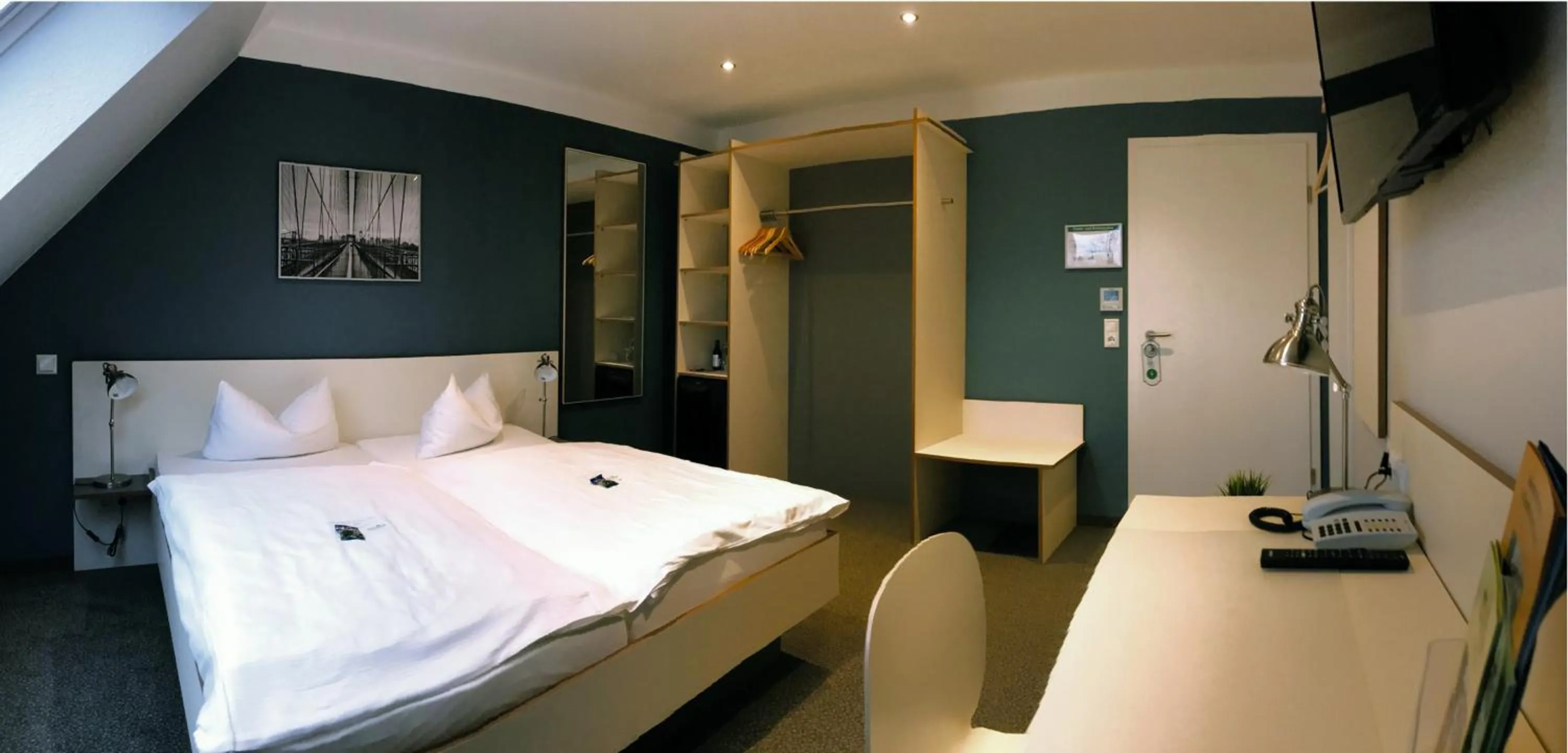 Photo of the whole room, Bed in Hotel & Restaurant Prüser´s Gasthof