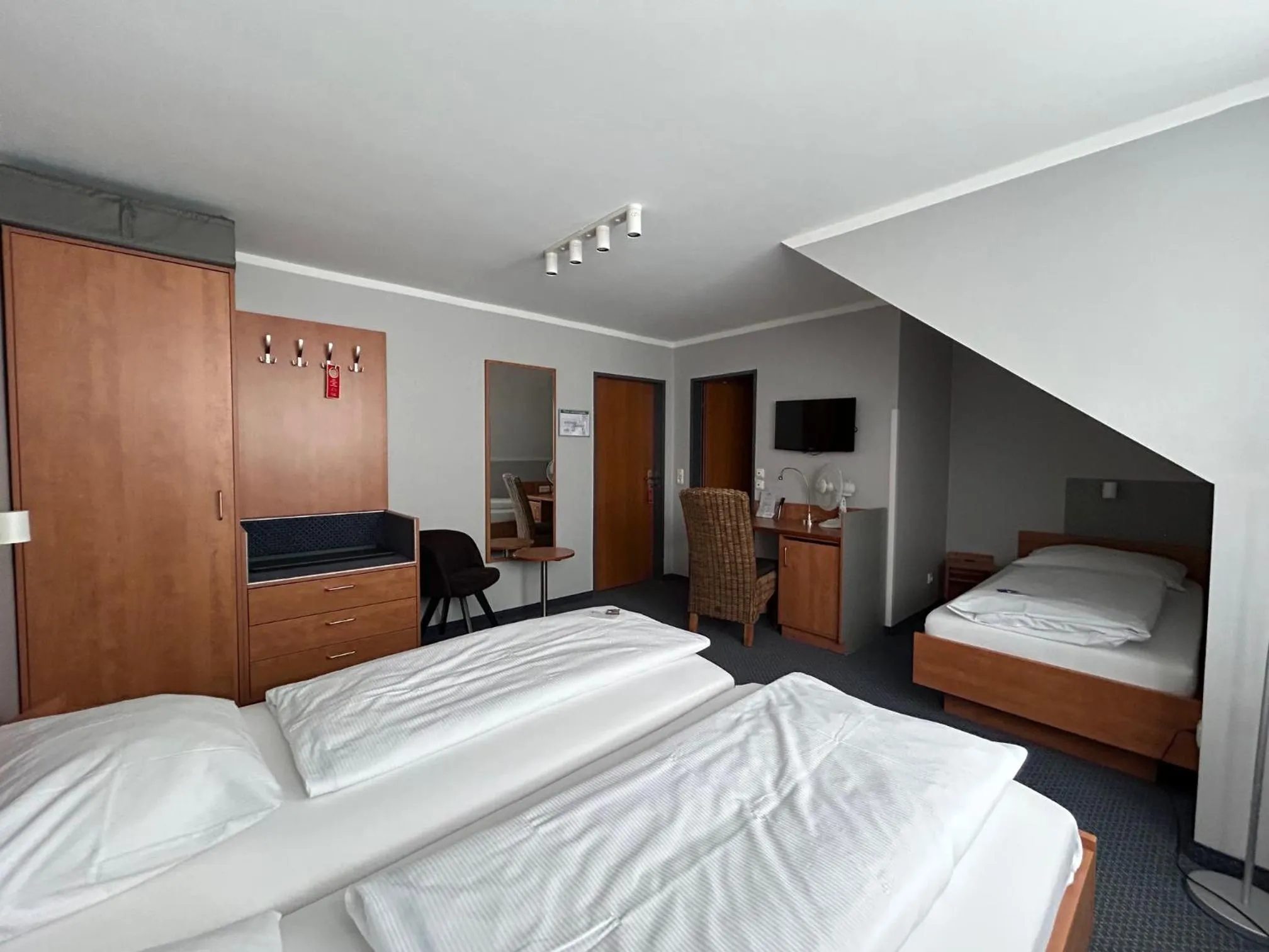 Photo of the whole room, Bed in Hotel & Restaurant Prüser´s Gasthof