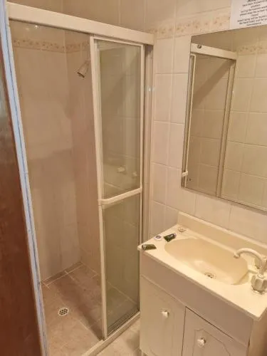 Truro weighbridge motel