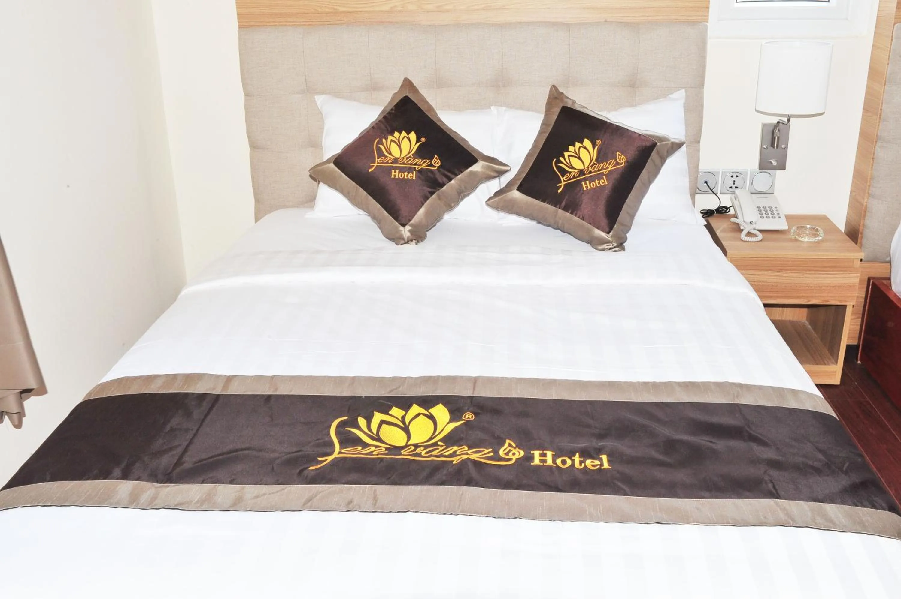 Sen Vang Luxury Hotel