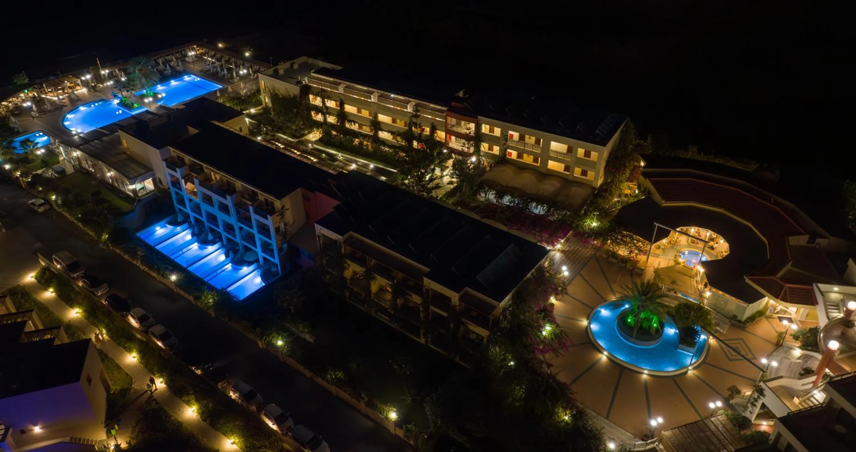 Night in Hydramis Palace Beach Resort