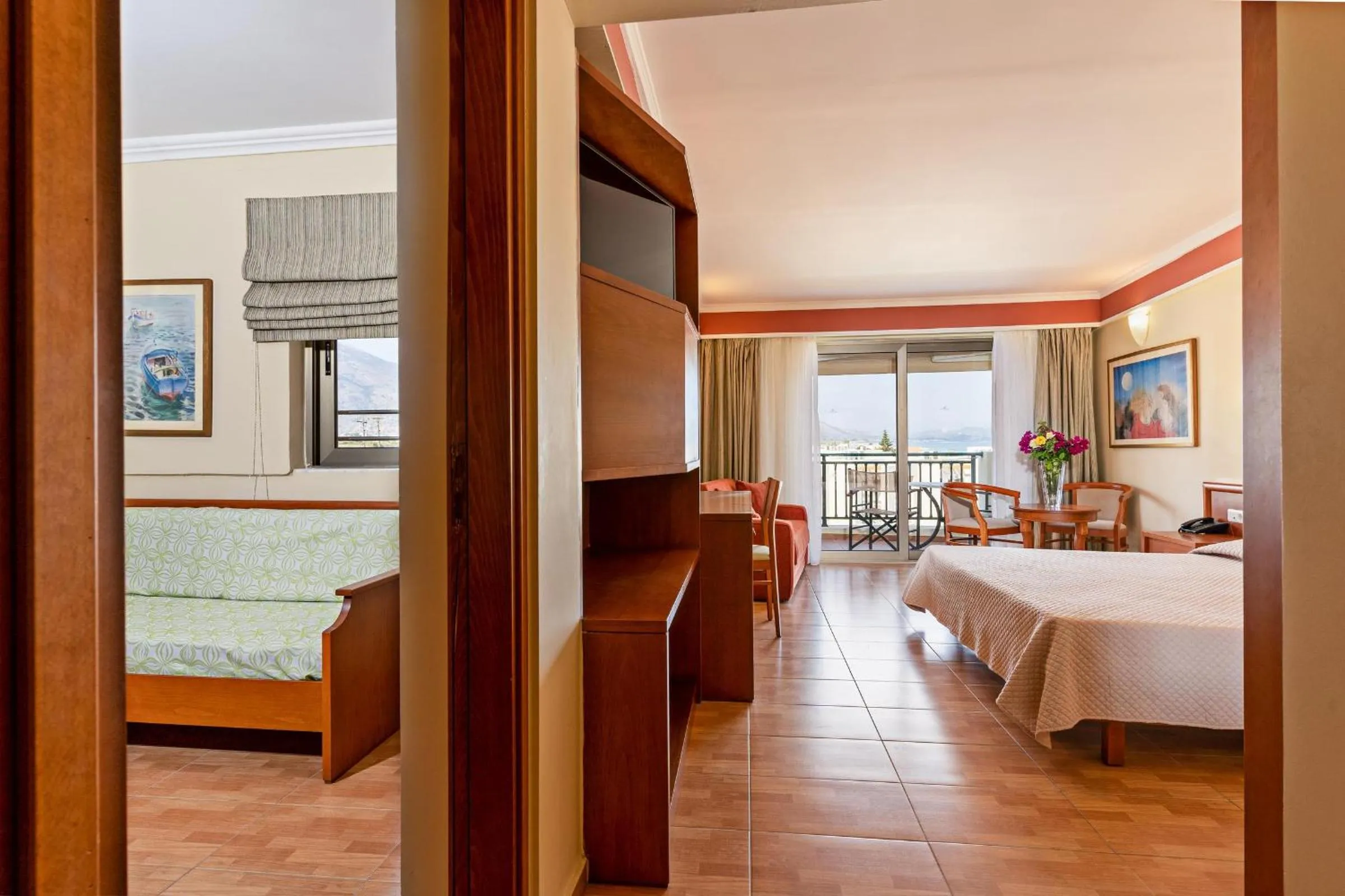 Photo of the whole room, Bed in Hydramis Palace Beach Resort