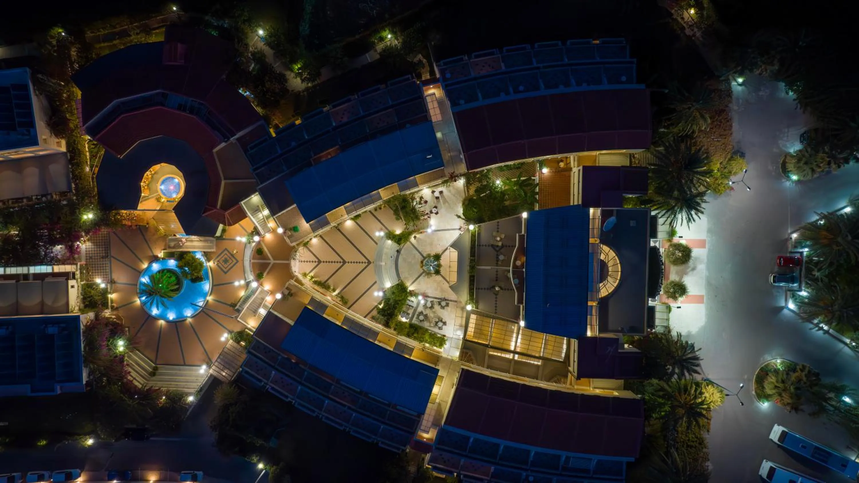 Night in Hydramis Palace Beach Resort