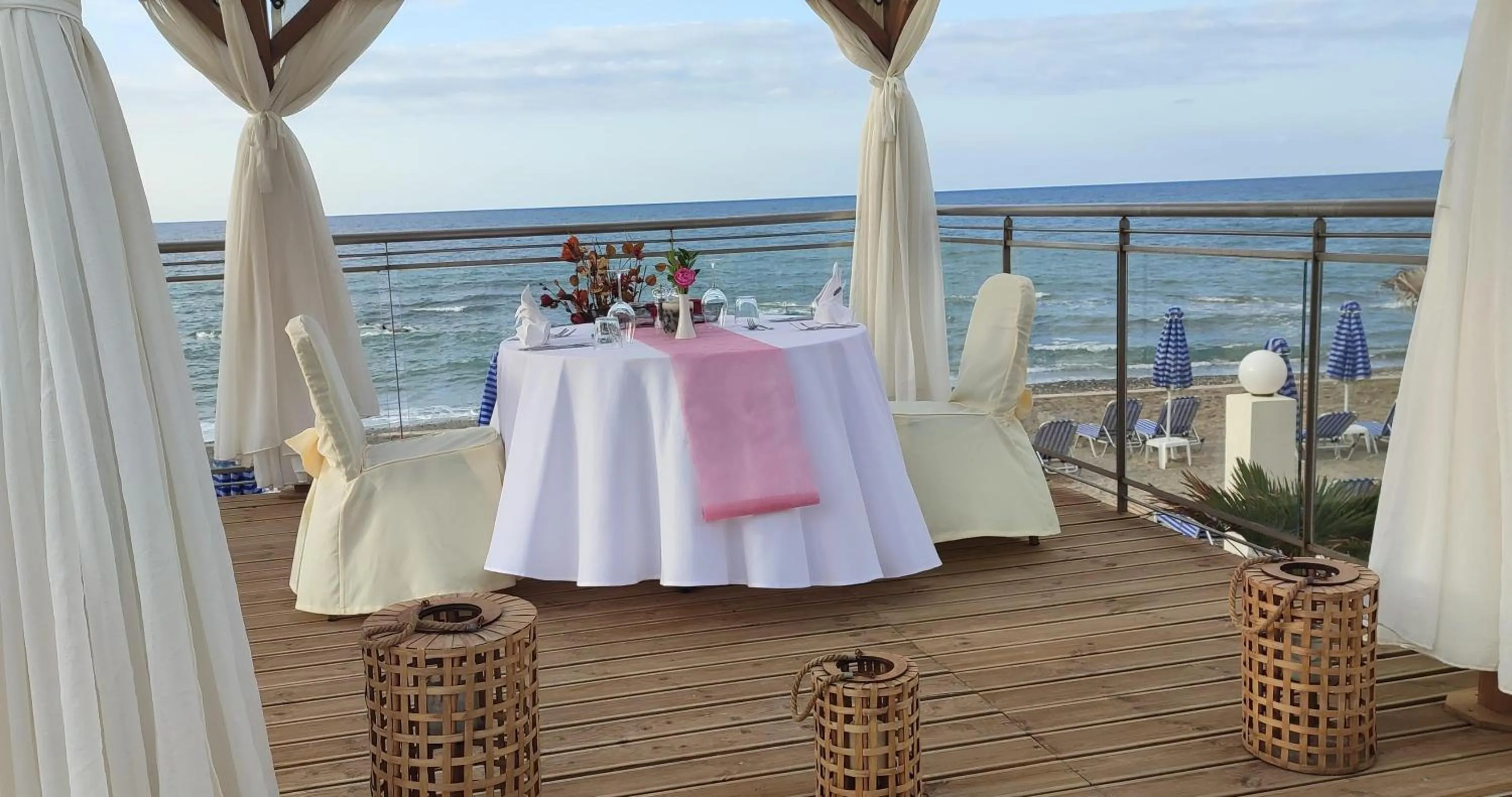 Balcony/Terrace in Hydramis Palace Beach Resort